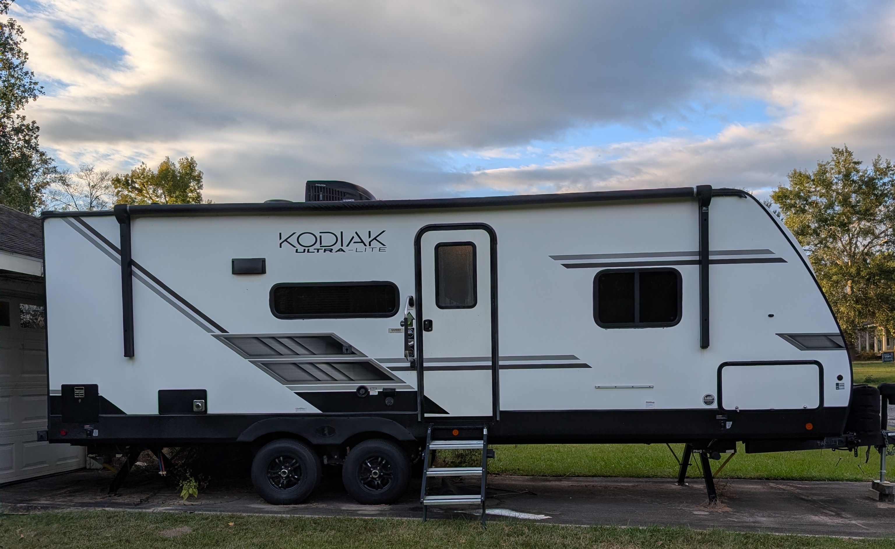 Lightweight Kodiak Ultra-Lite: Your Adventure Starts Here!