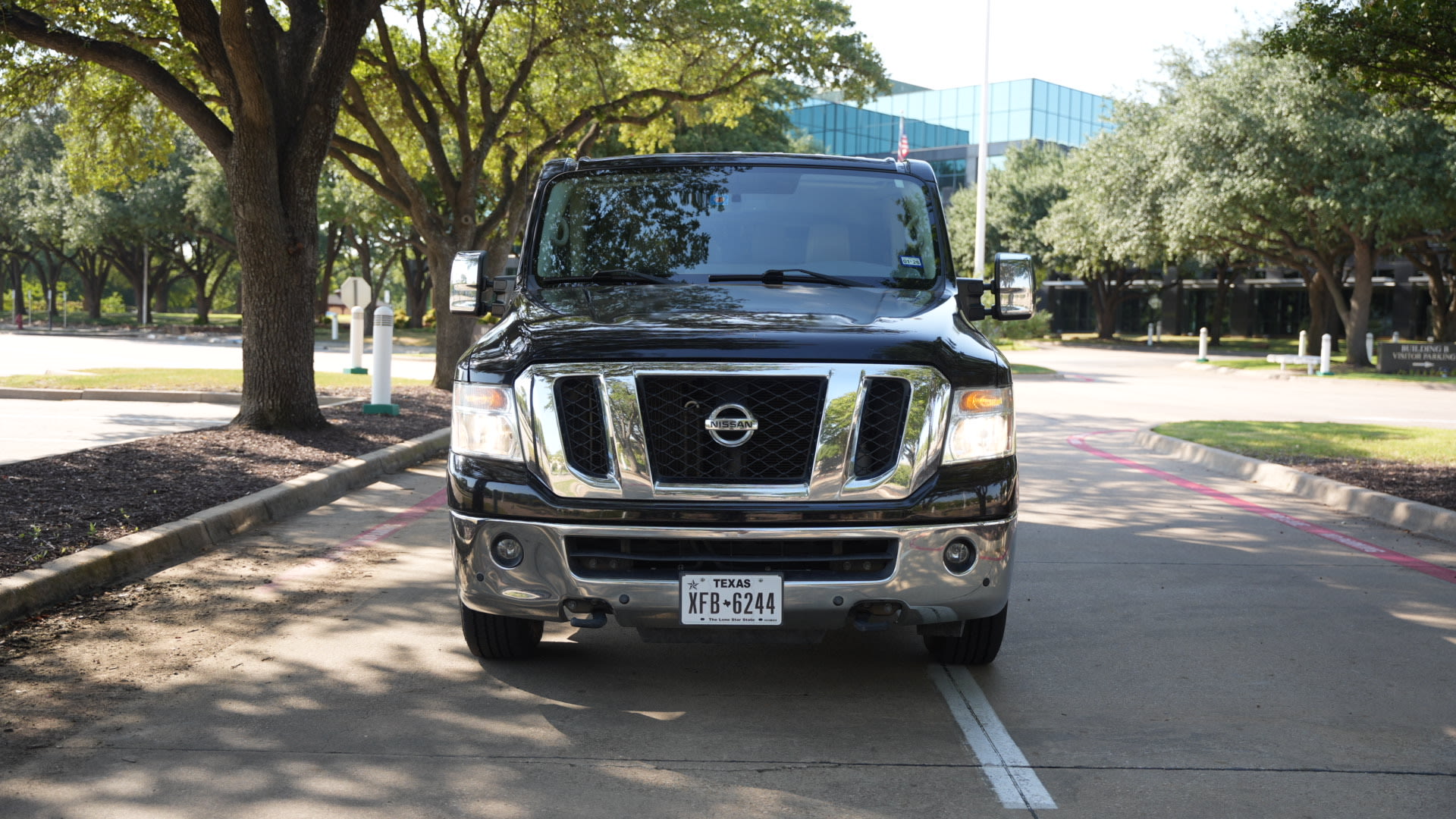 2017 Nissan NV3500 HD Passenger