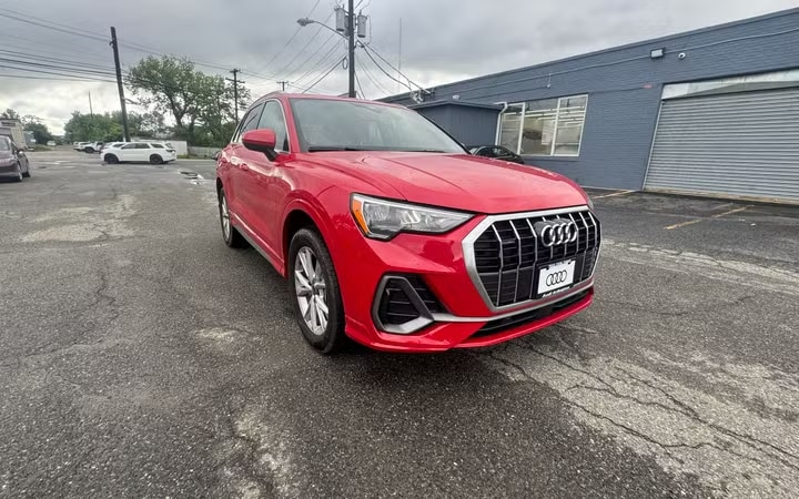 2022 Audi Q3