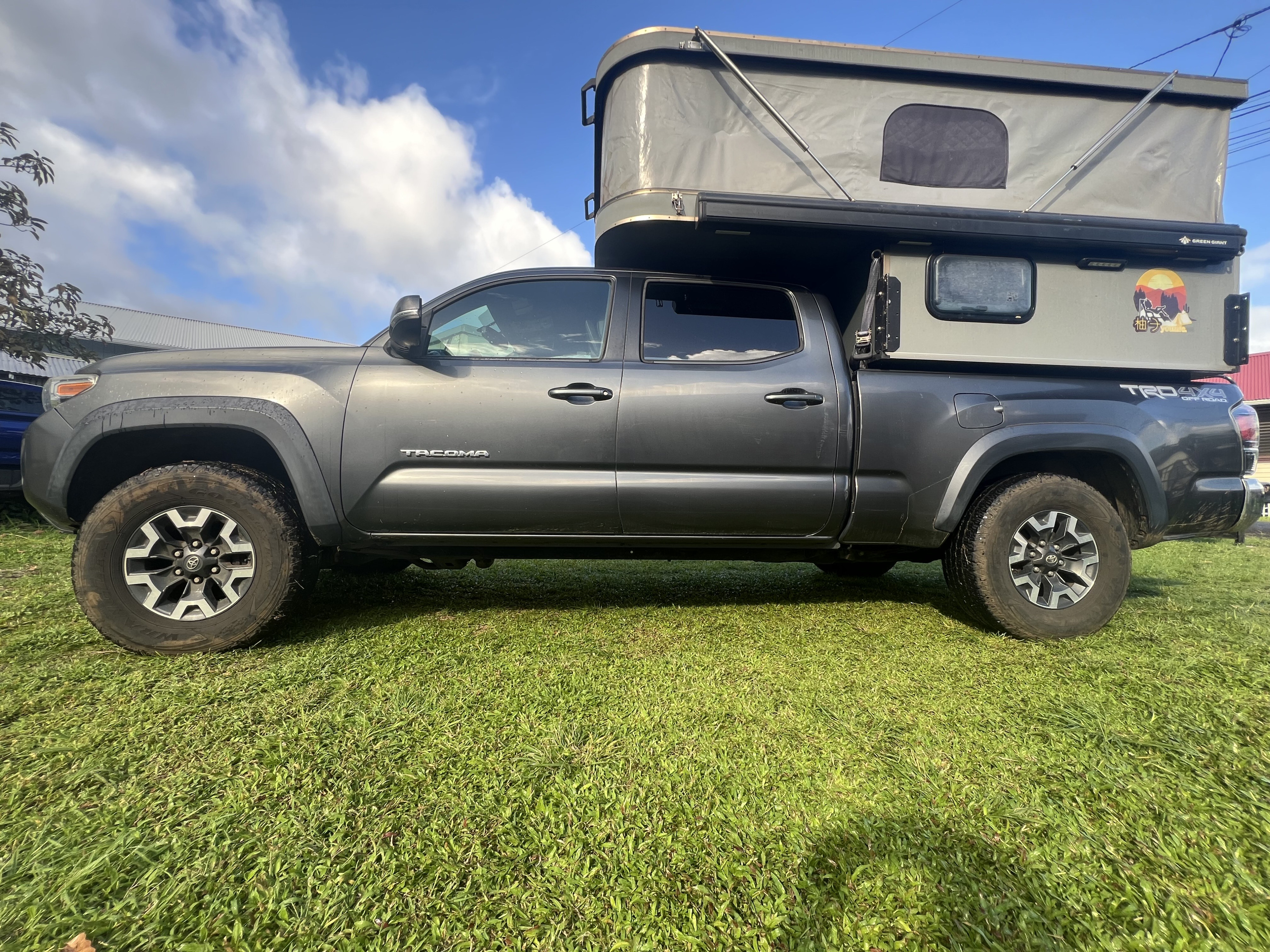 4X4 Tacoma camper truck