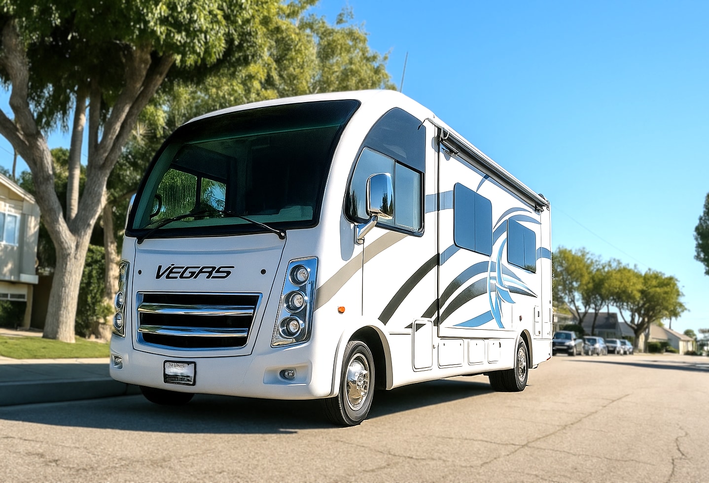 * Taffy Vegas * Slide-out, Sleeps 5, Easy Drive - Sleek Capsule Coach!