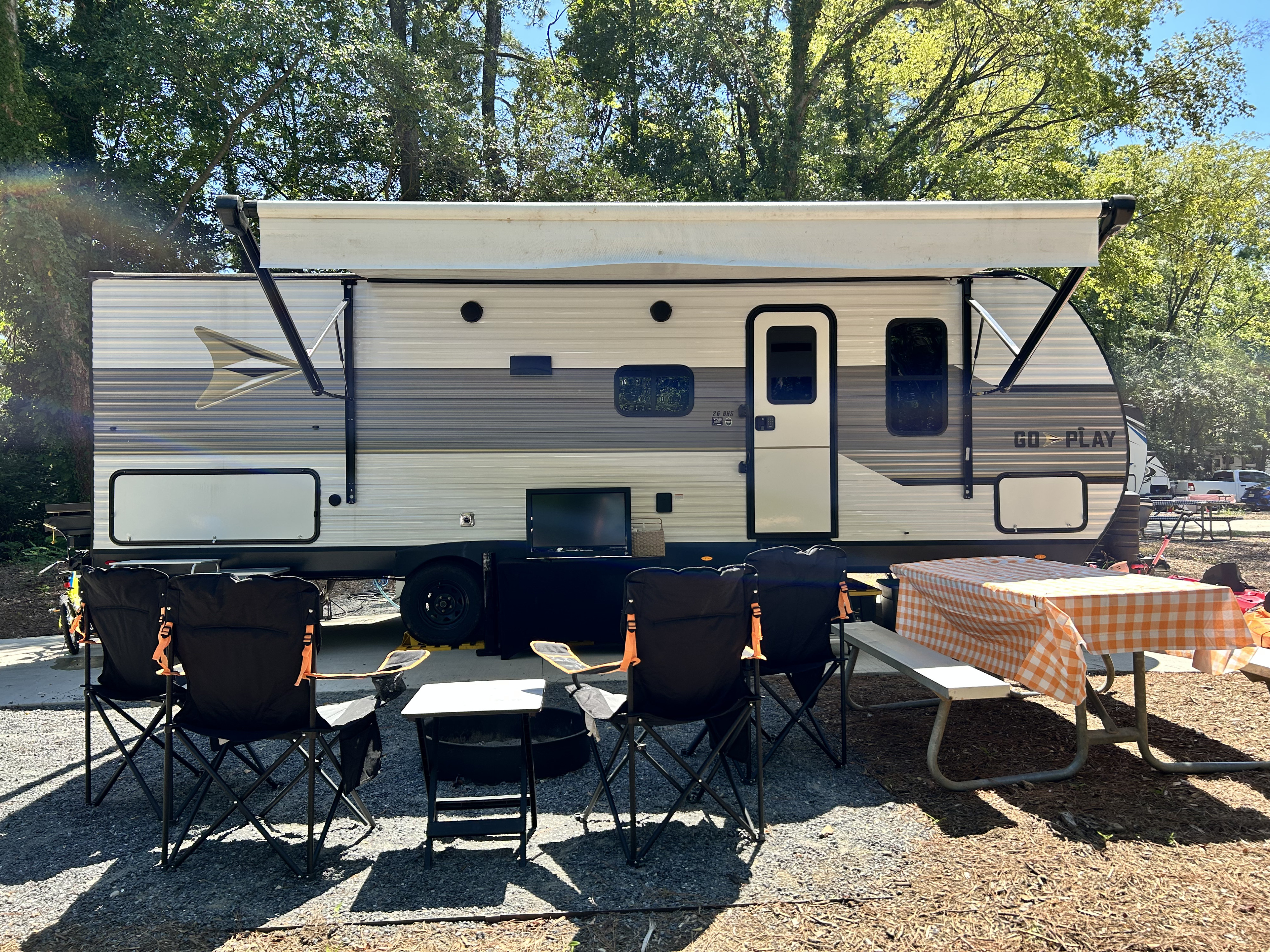 Go Play, Go Camp! 26' Modern Camper with Private Queen Suite & Bunkhouse