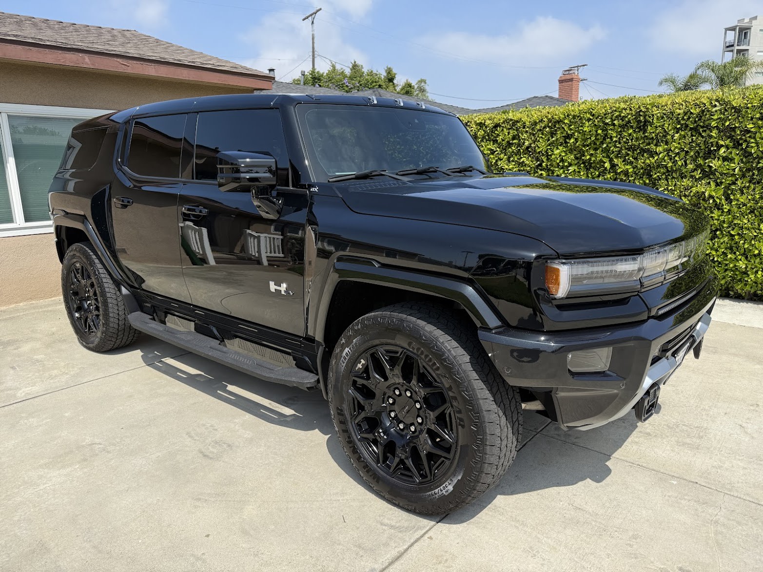 2024 Hummer EV