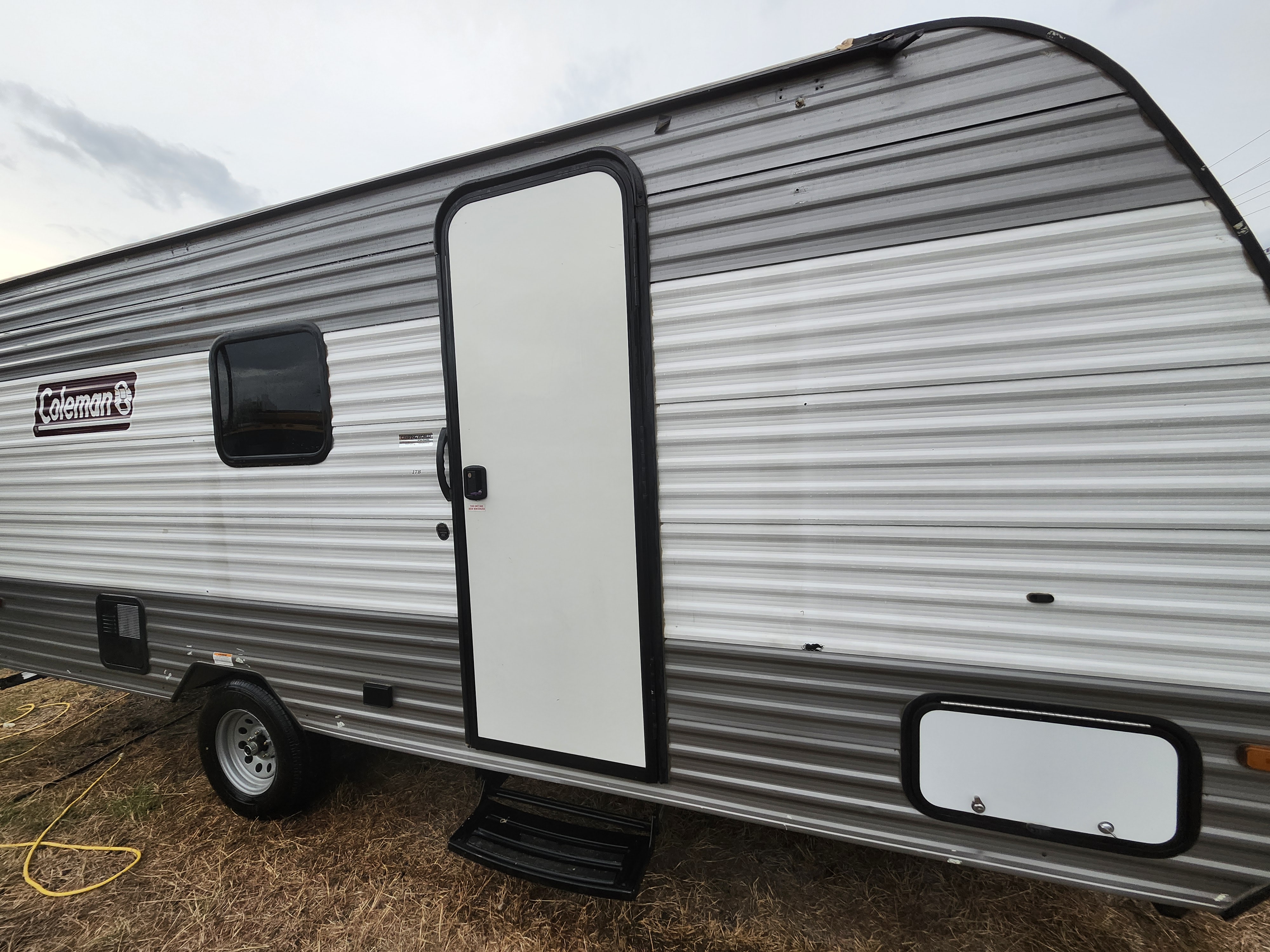 Coleman 1 Full Bed 2 Twin Bunk
