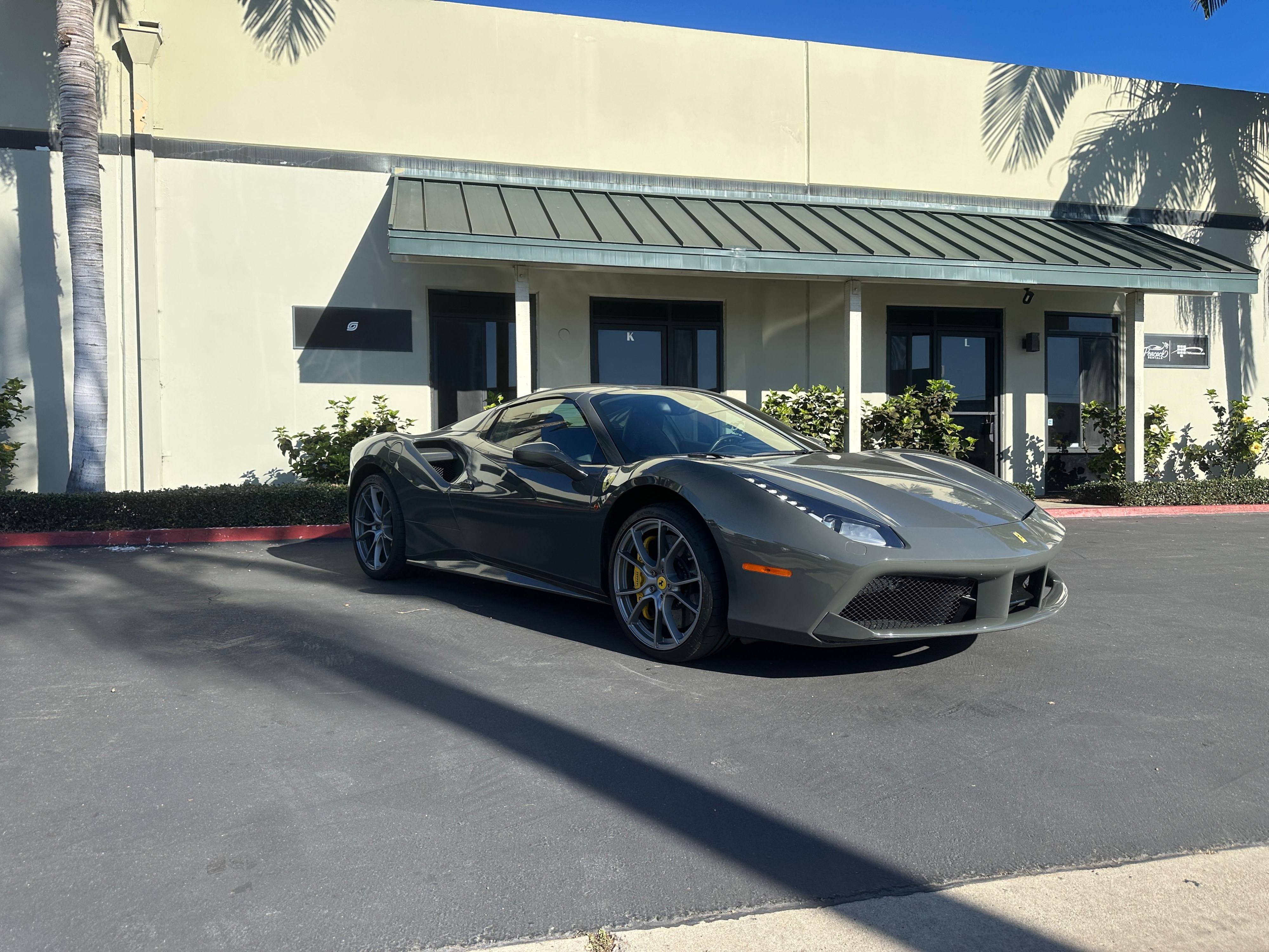 2016 FERRARI 488