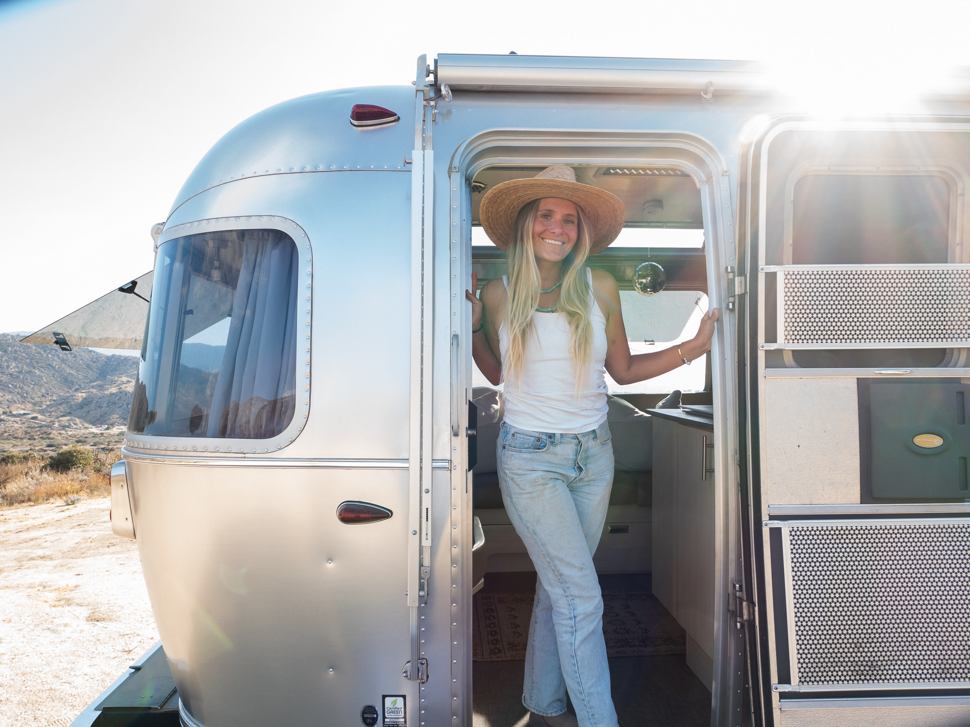 Luxury Airstream | Delivery & Setup | Panoramic Windows | Sleeps 5