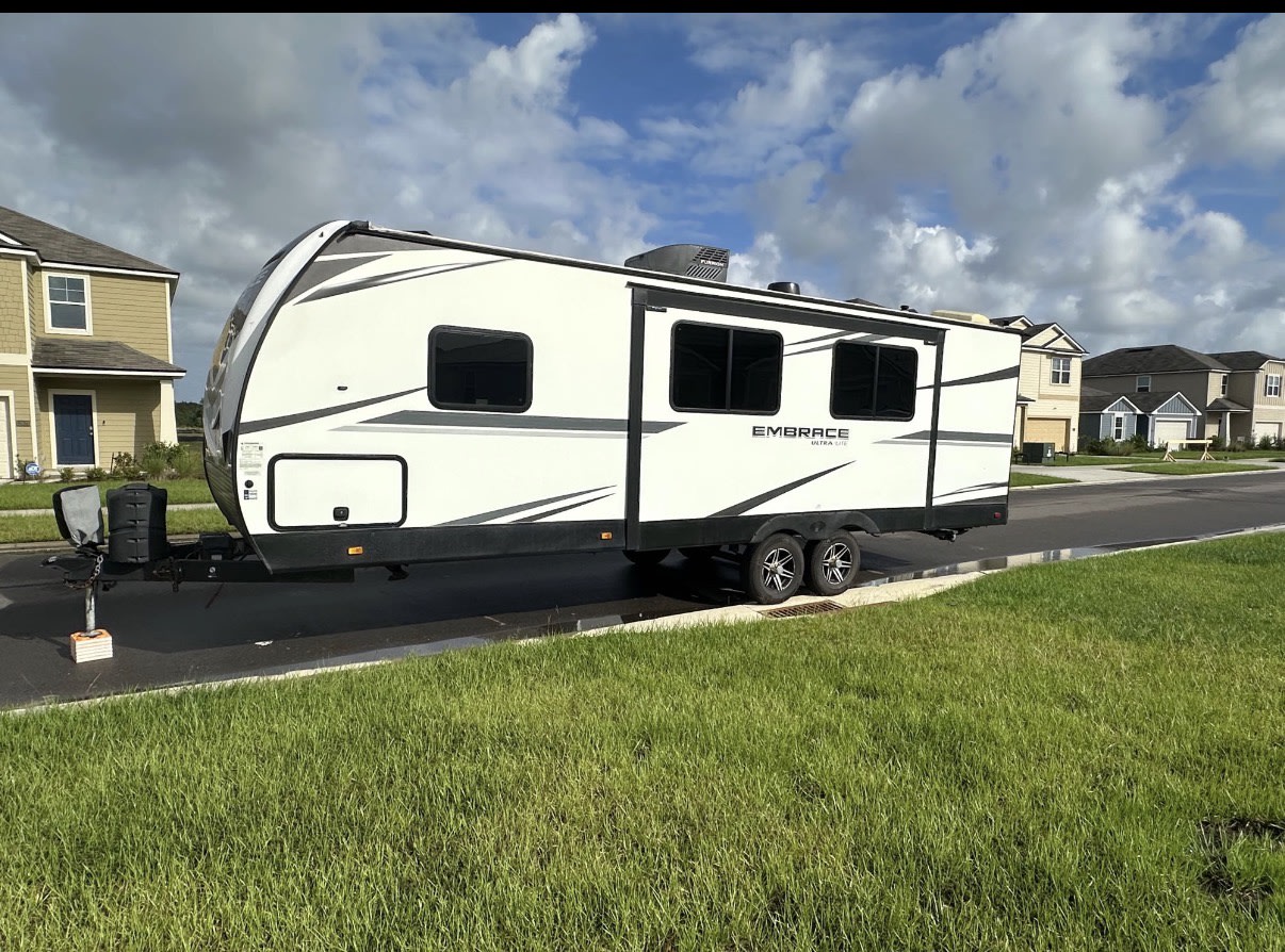 2022 Cruiser RV Embrace EL250