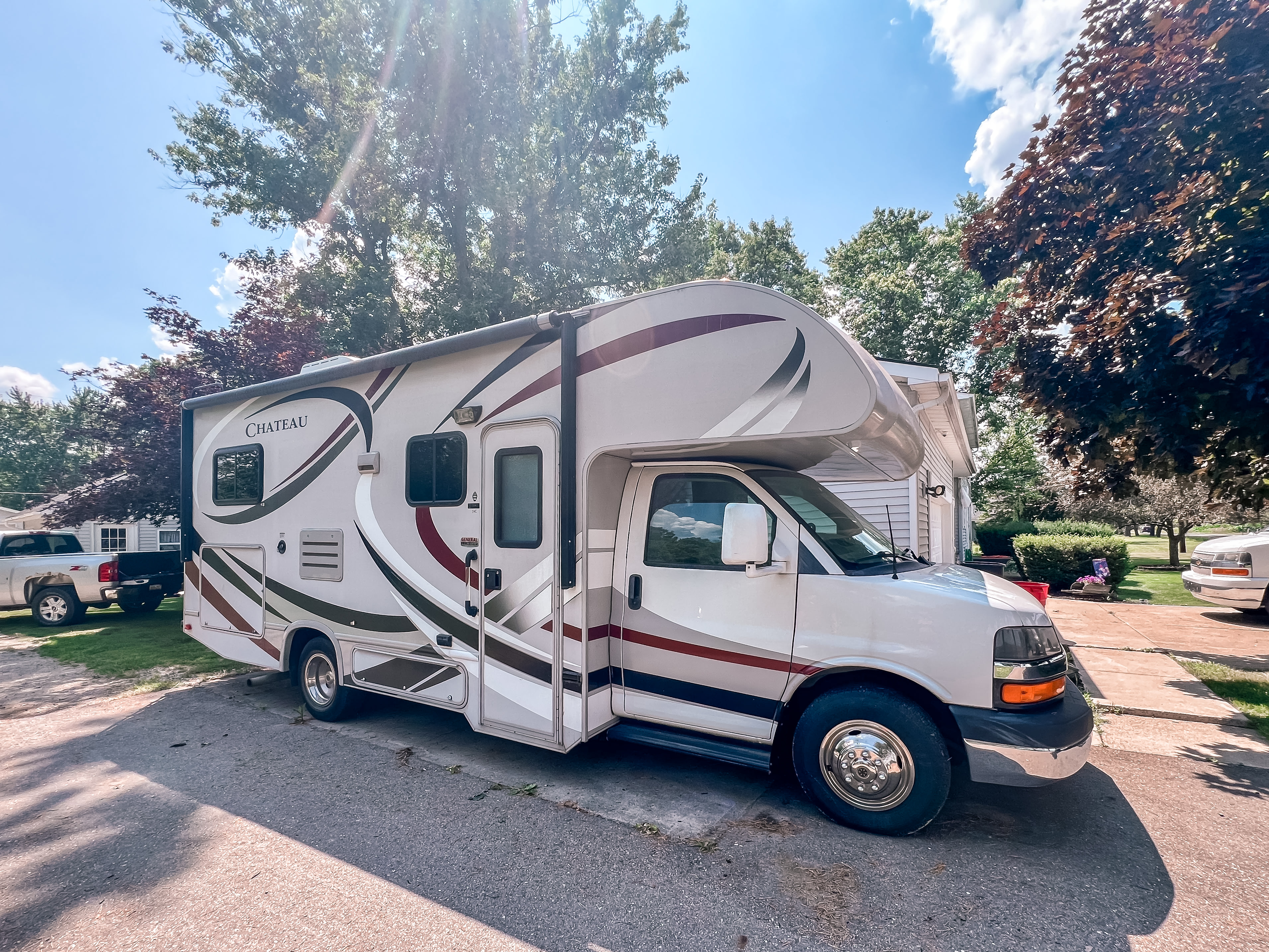 Thor Chateau with Slide | 24' Class C, Sleeps 6