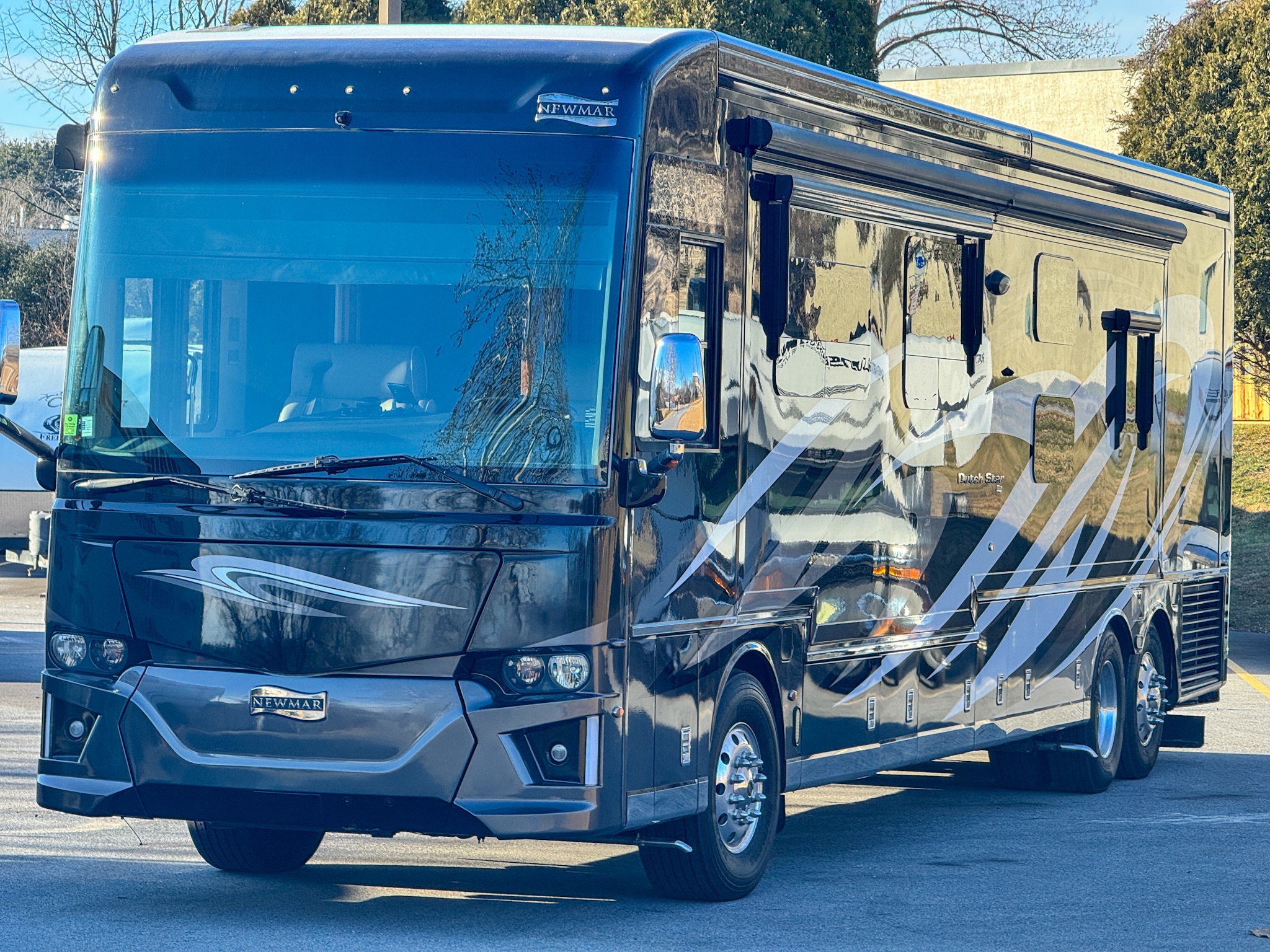 The Rolling Ritz - 2 Full Baths & Bunk Beds-Fully Stocked!