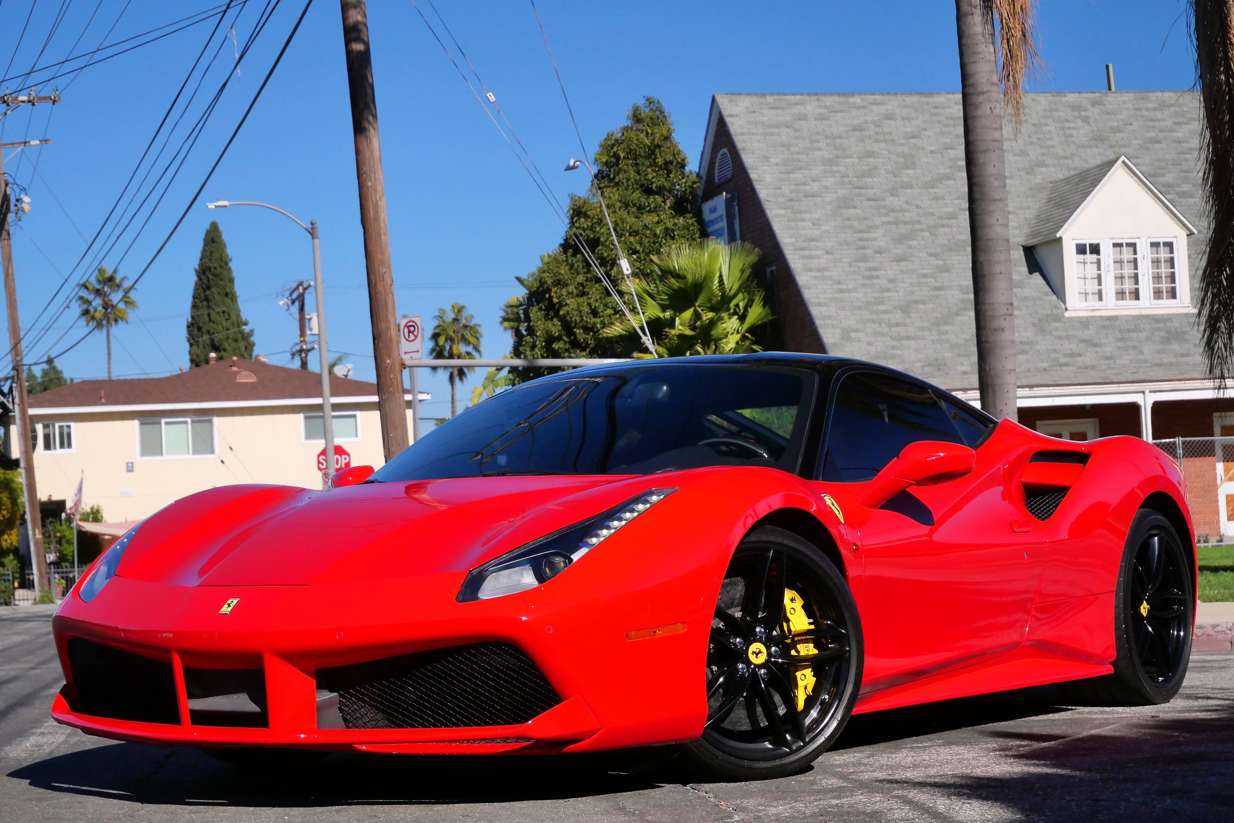 2018 FERRARI 488