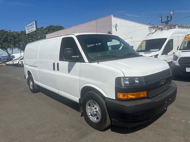 2018 Chevrolet Express 3500 Extended Cargo Van