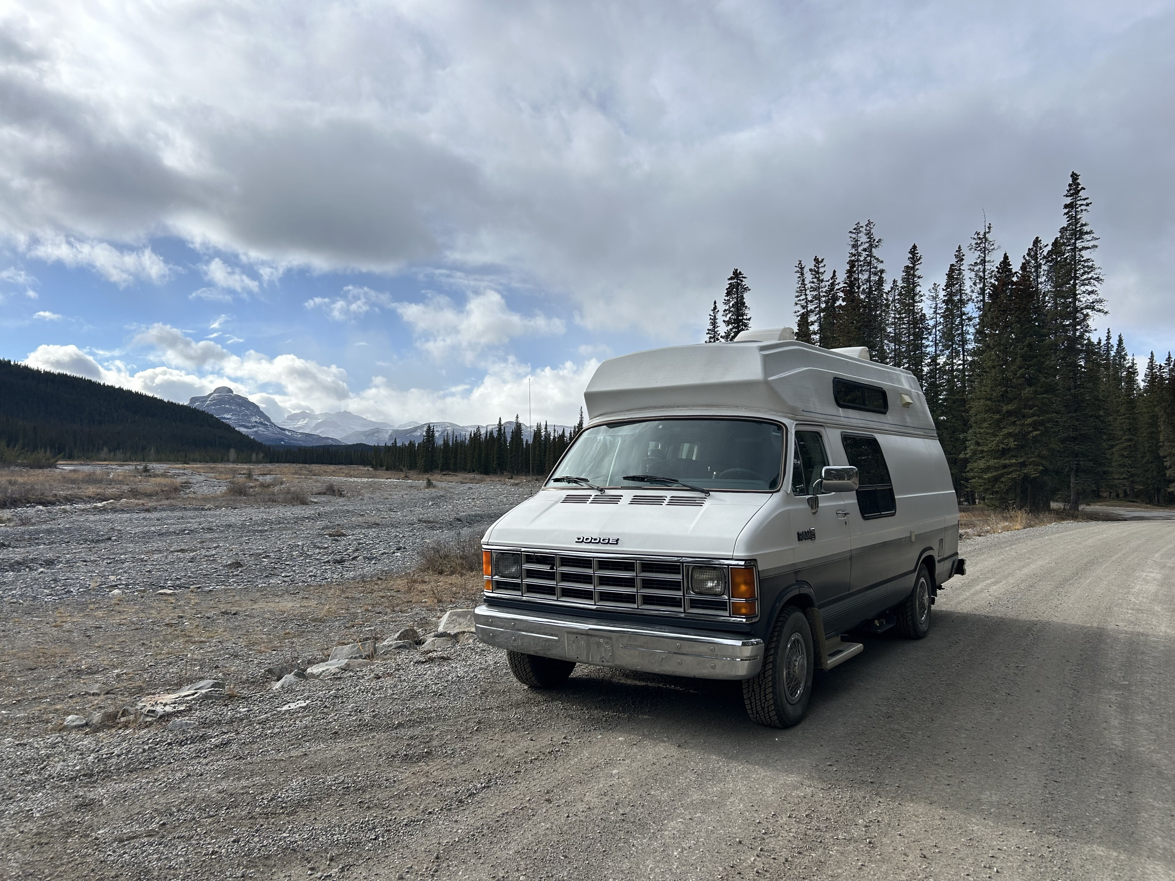 Harvie the Dodge B250