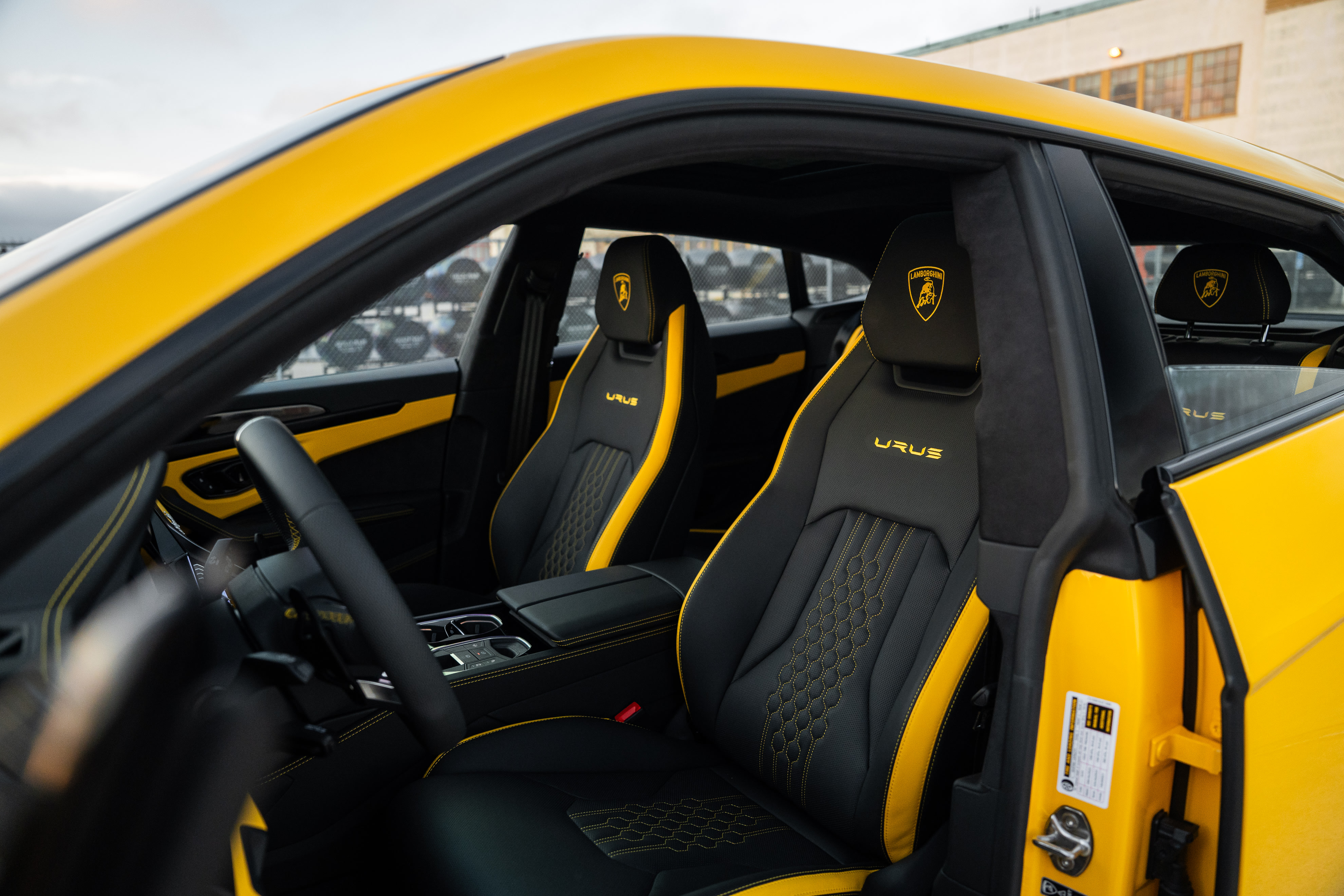 2025 Lamborghini Urus Sport
