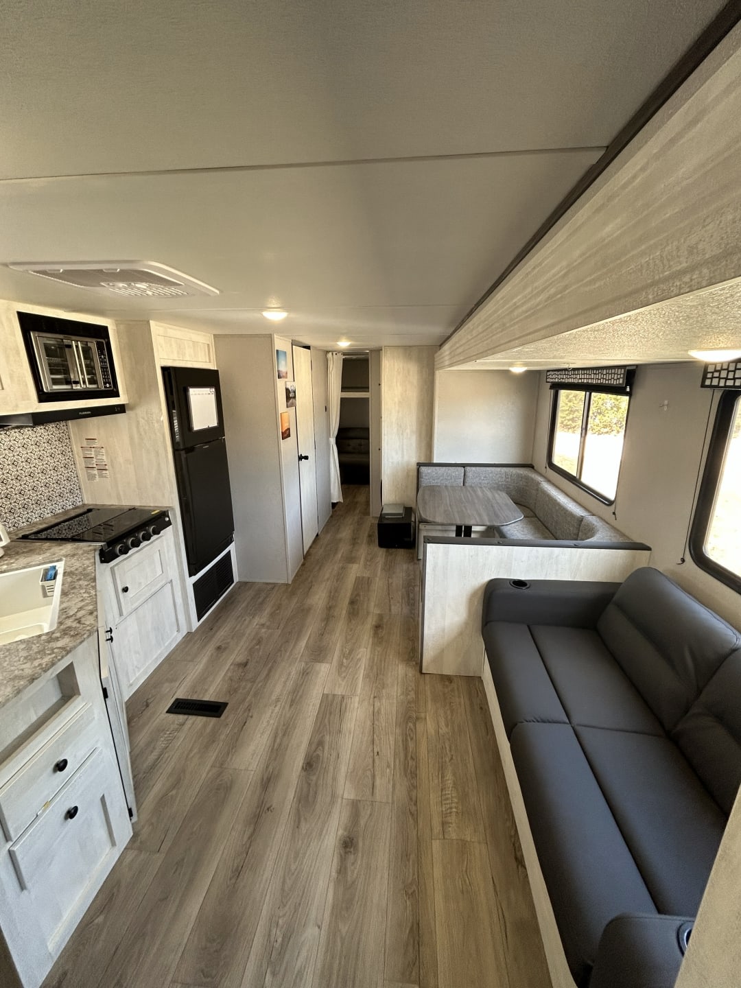 "Texas Triple Chill" Coachmen Shasta 530QB