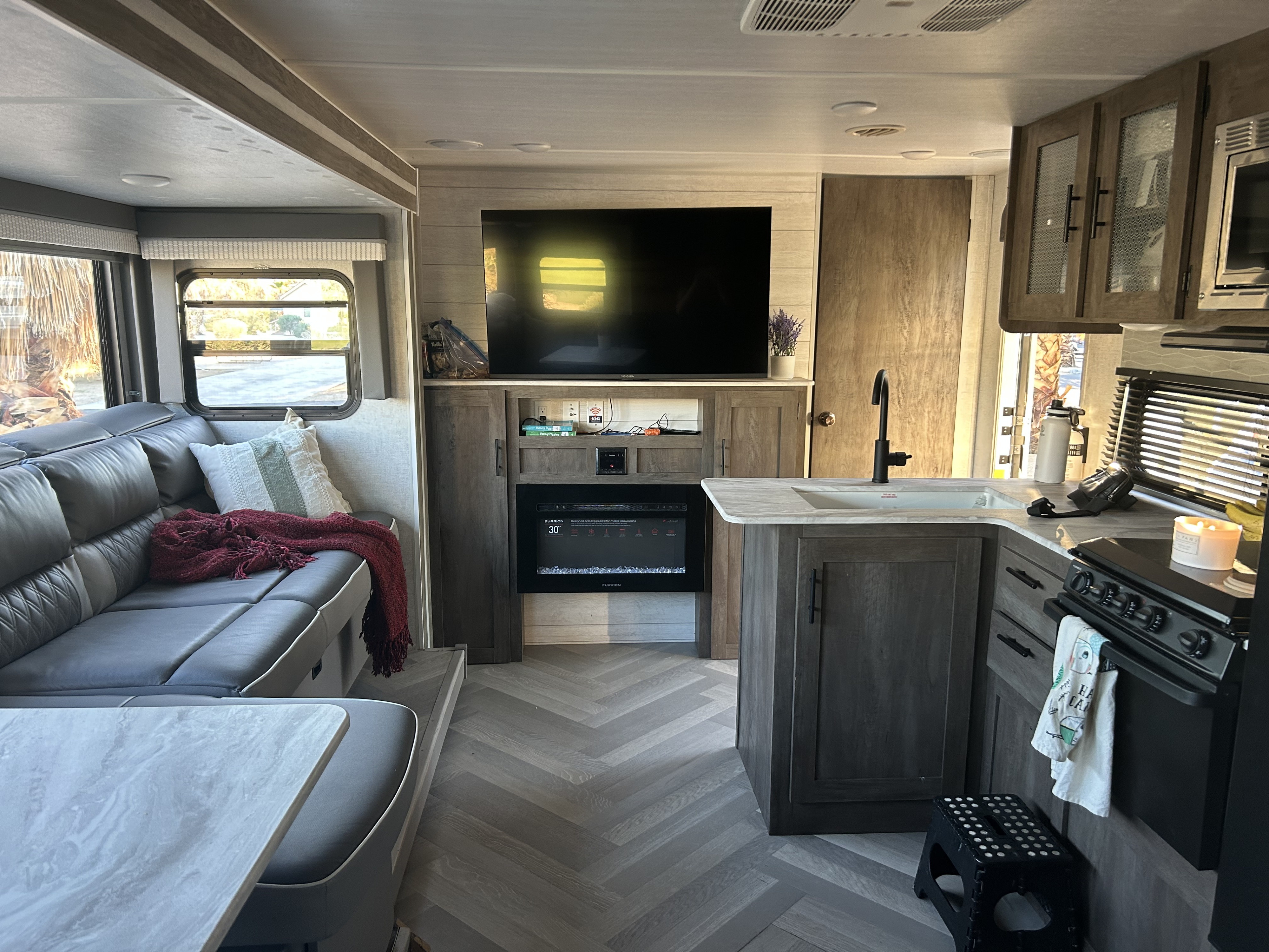 Modern Forest River Family Bunkhouse – Sleeps 8 | Delivery Included