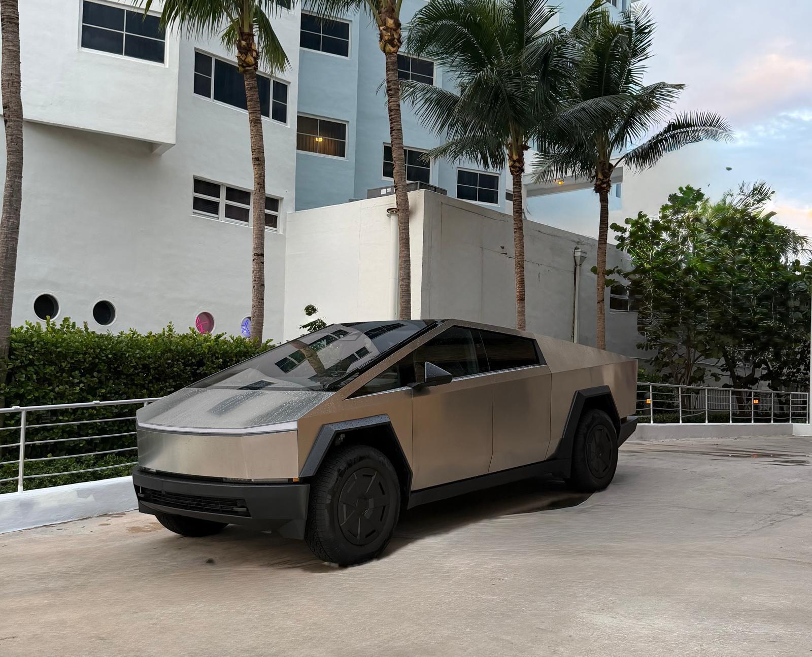 2025 Tesla Cybertruck