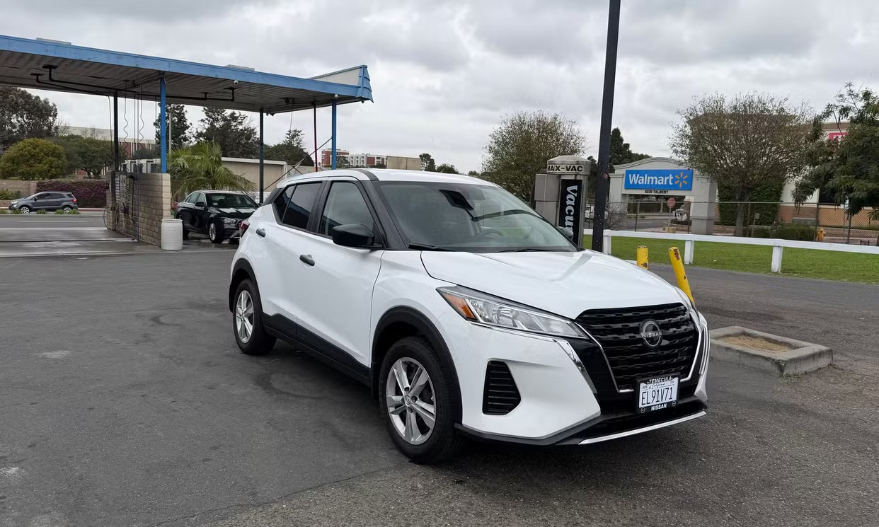 2025 Nissan Kicks