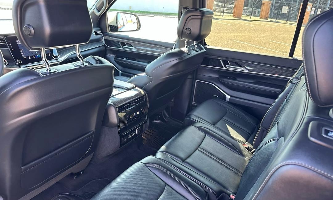 2024 Jeep Wagoneer White