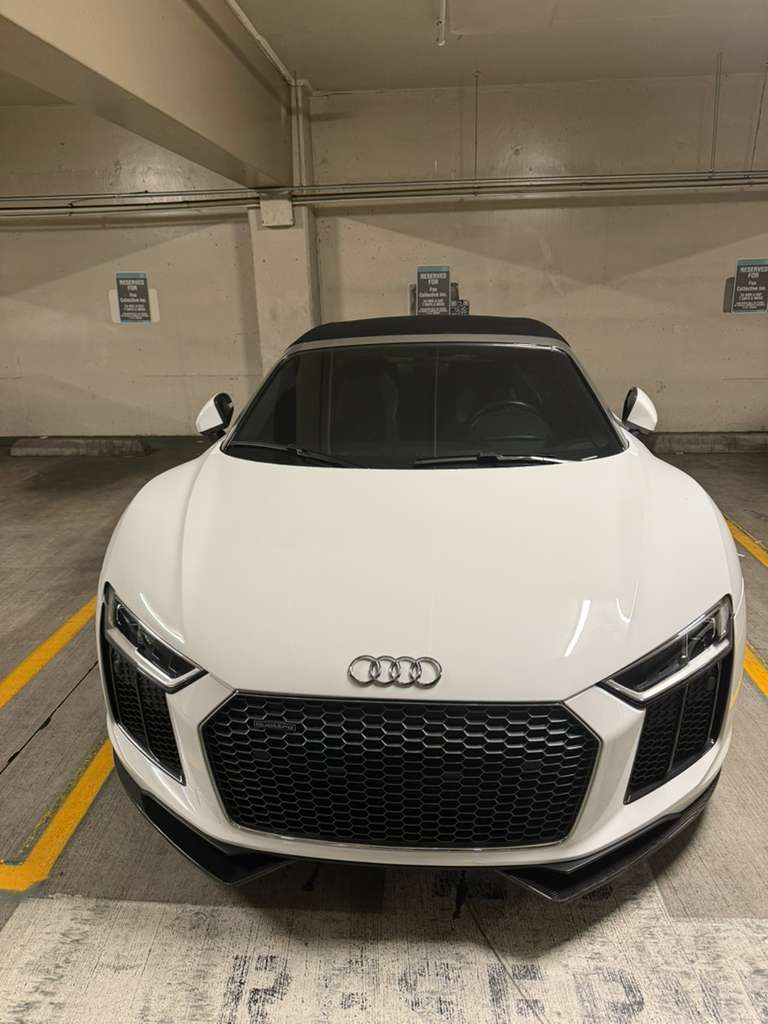 2017 AUDI R8