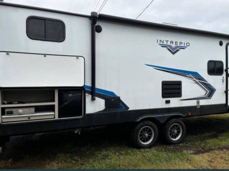 Riverside Intrepid Bunkhouse: The ultimate modern camper from Hoosier RV