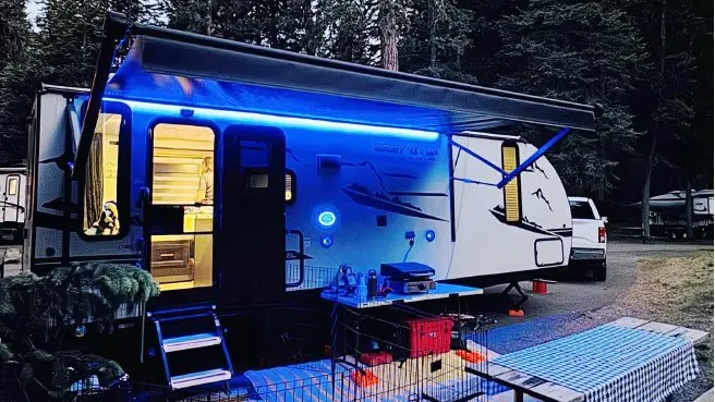 2024 Grey Wolf Black Label Luxury RV – Solar, Fireplace, Outdoor Adventur