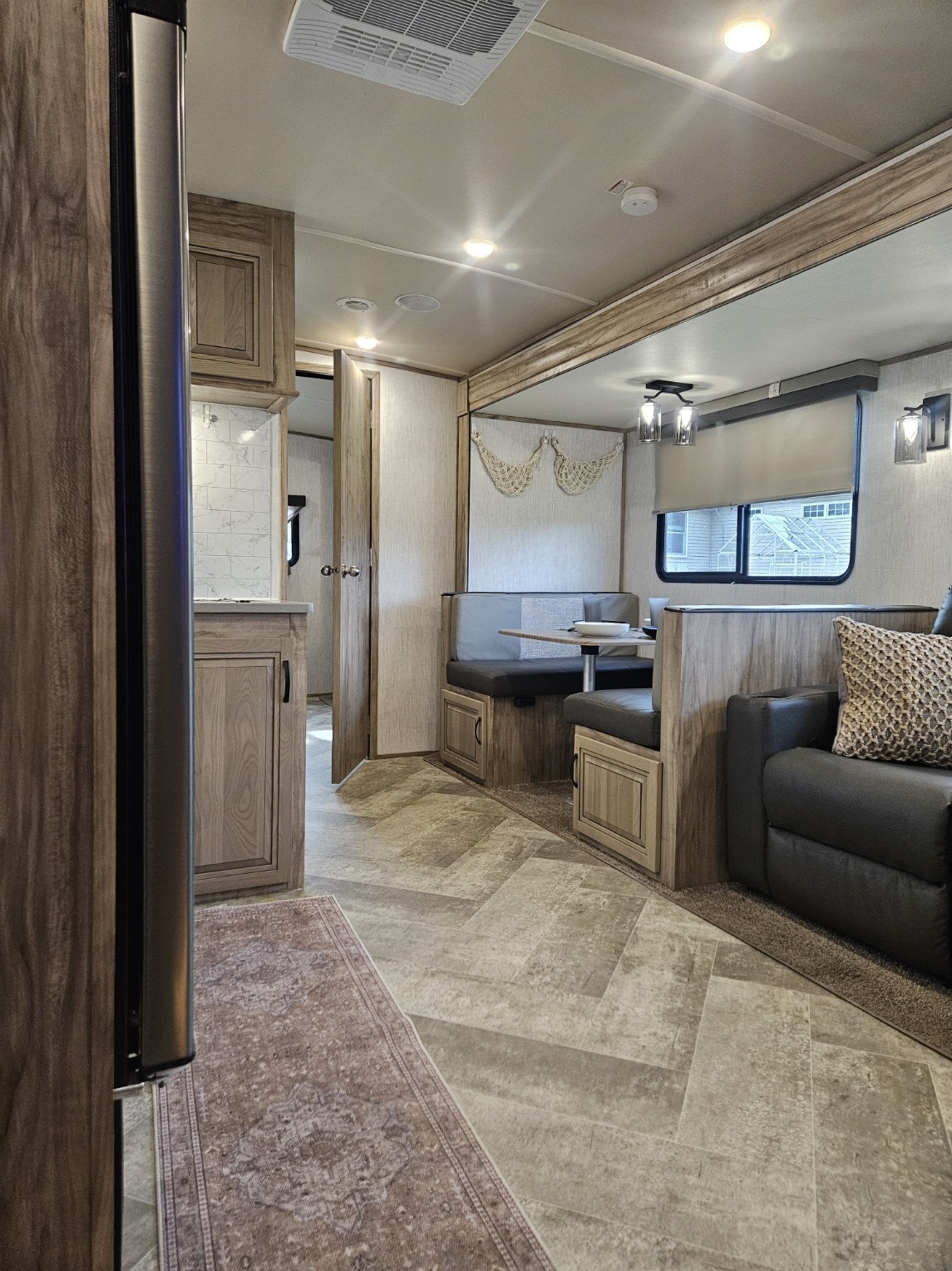 Finger Lakes RV Rentals "Solaire"