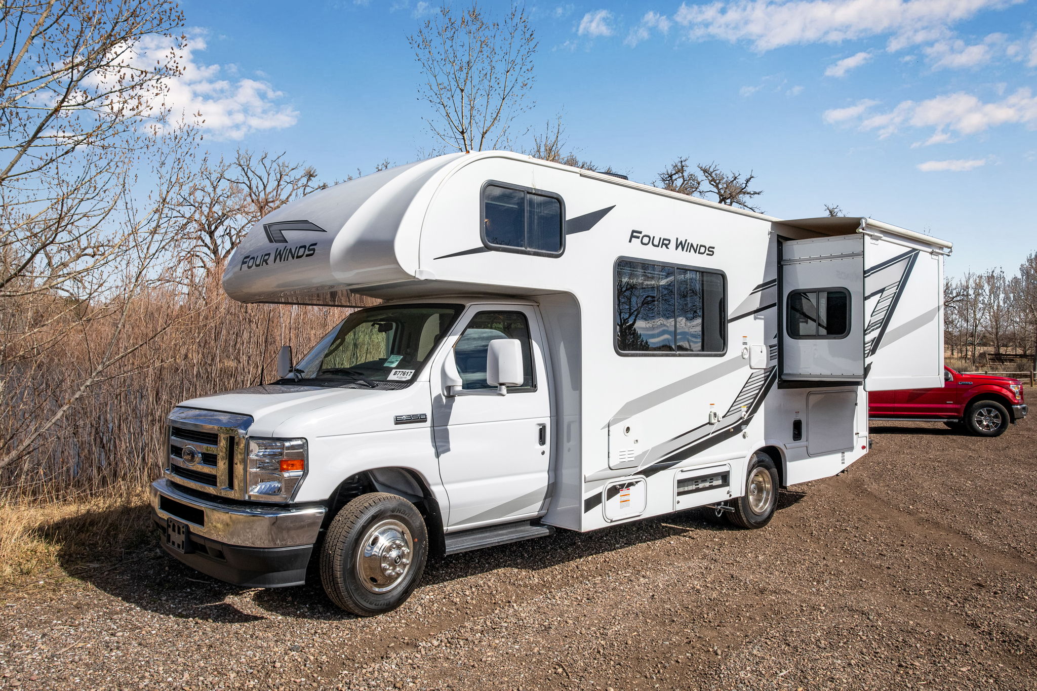 Easy to Drive, Spacious and Brand New! Ghost Tour tickets included!