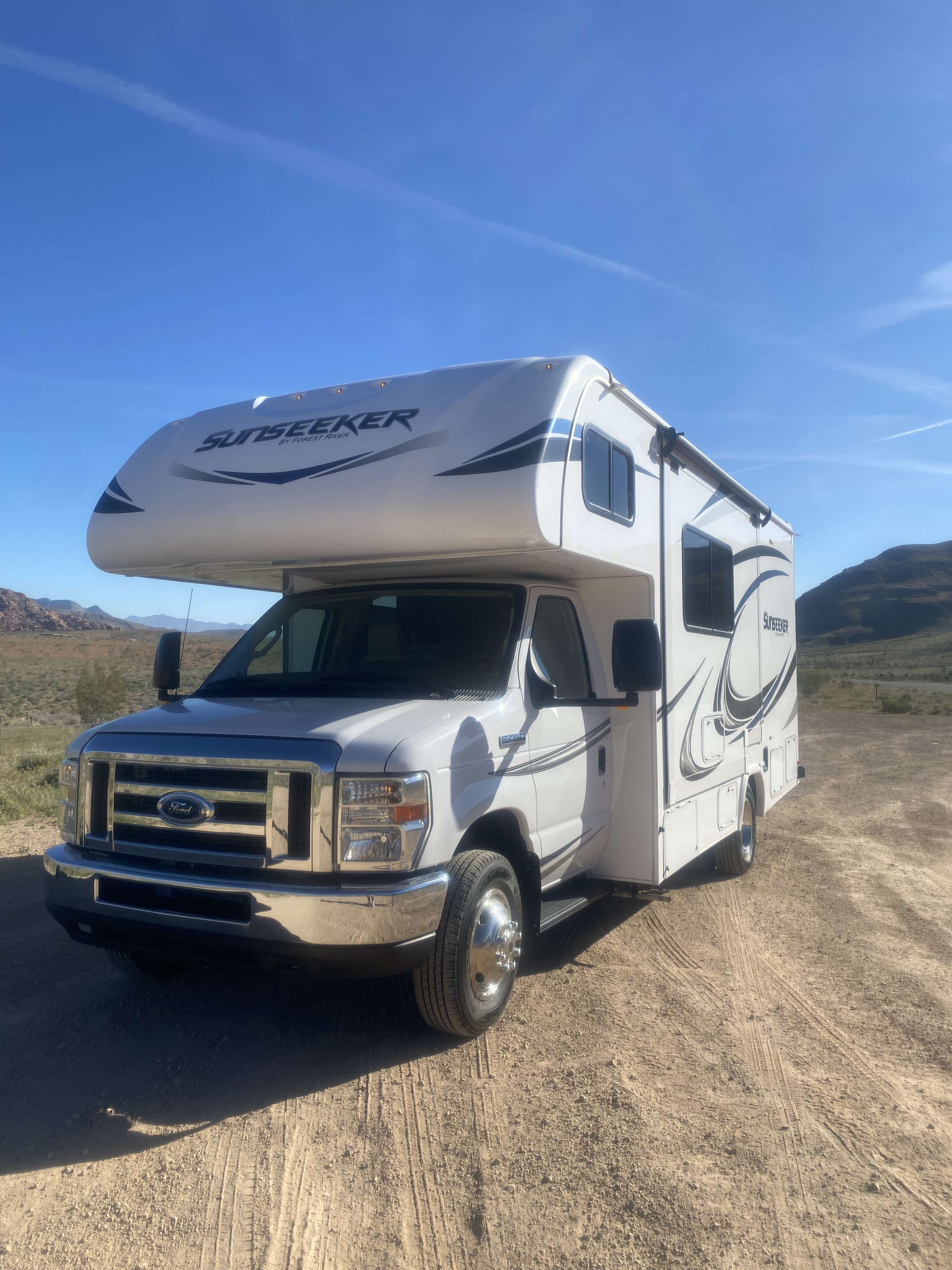 2020 Kick Back Kruiser 2 Sleeps 5
