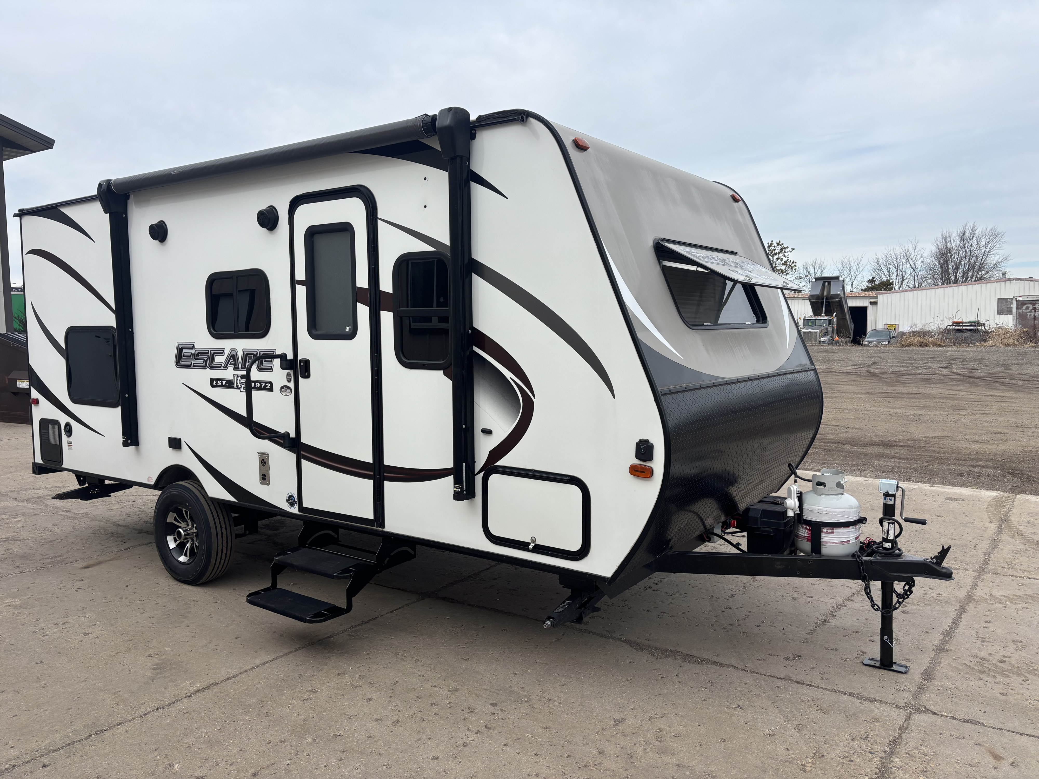 2018 Escape by KZ with Bunks