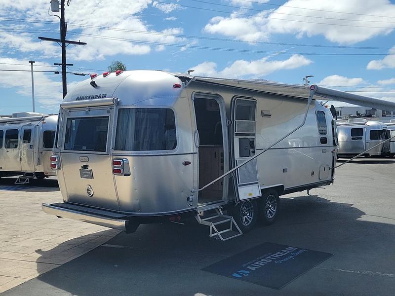 MIA: 2025 Airstream Trade Wind 25ft