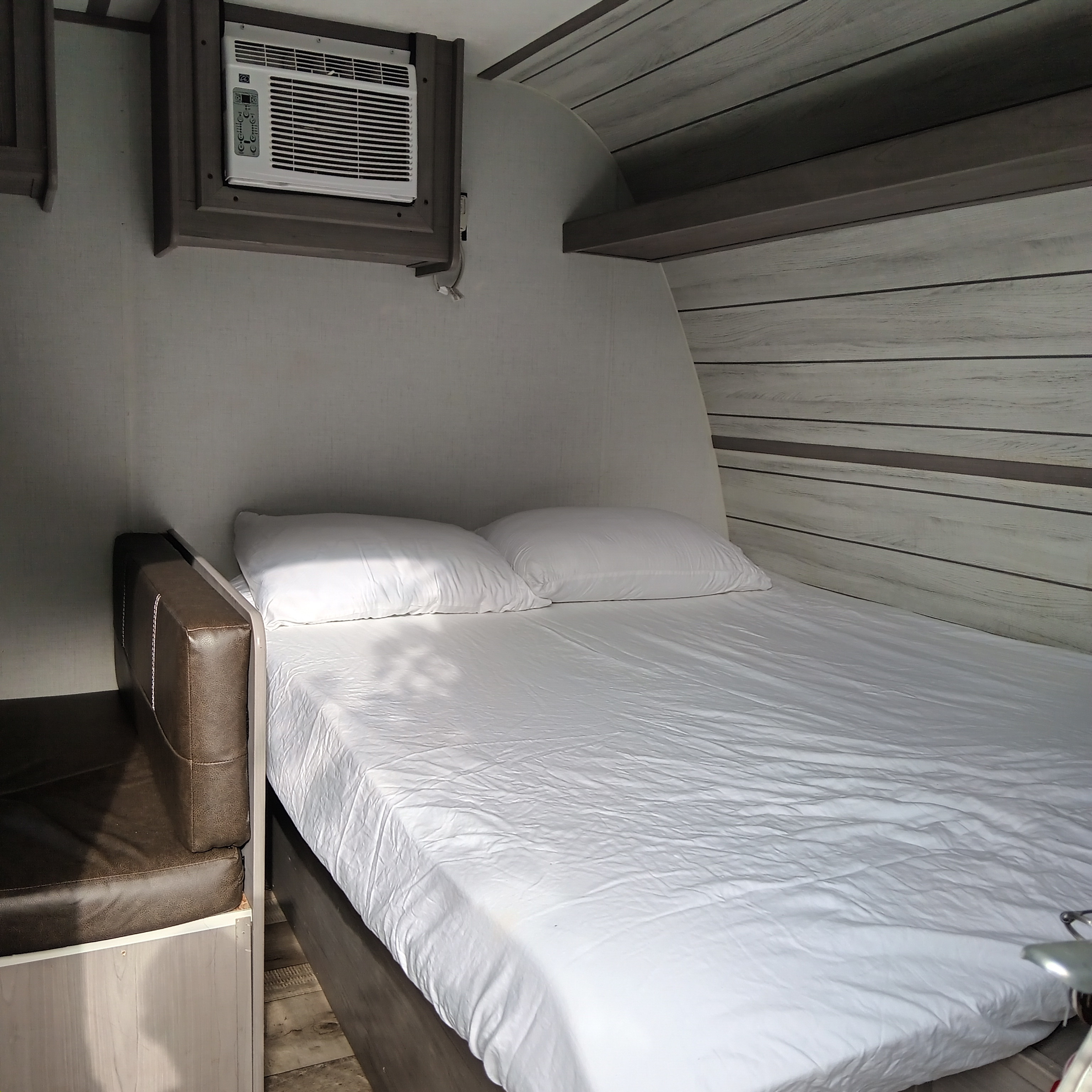 Travel trailer RV Rental 