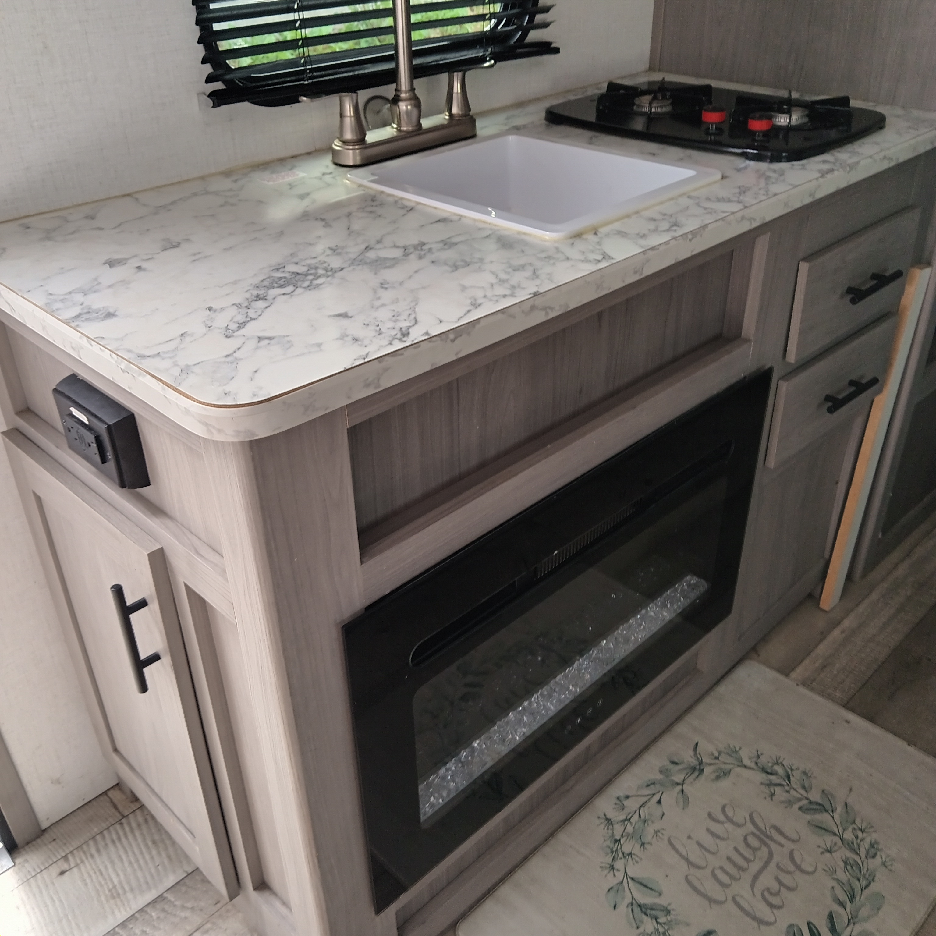 Travel trailer RV Rental 