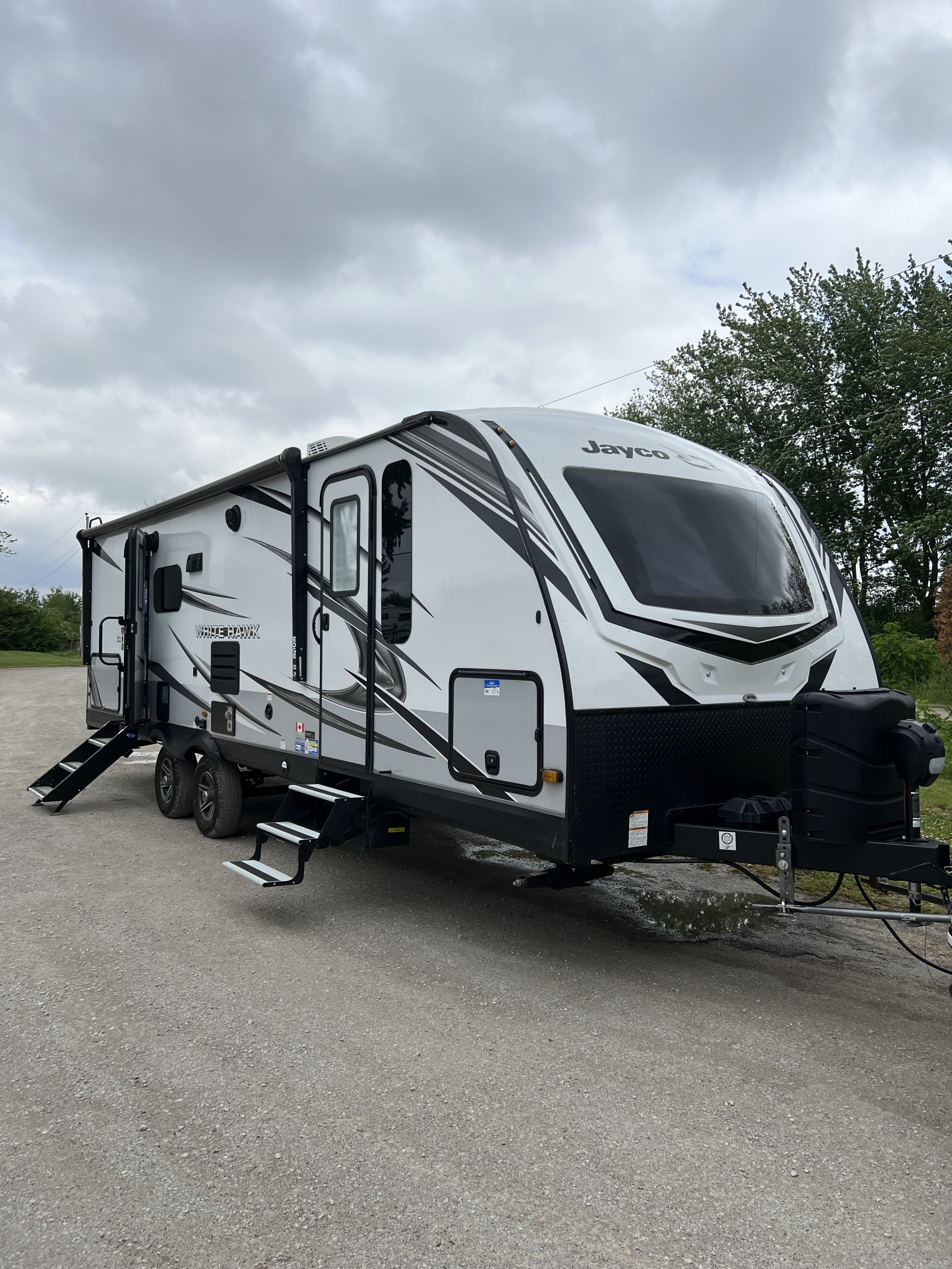 Couples Glamping In Comfort