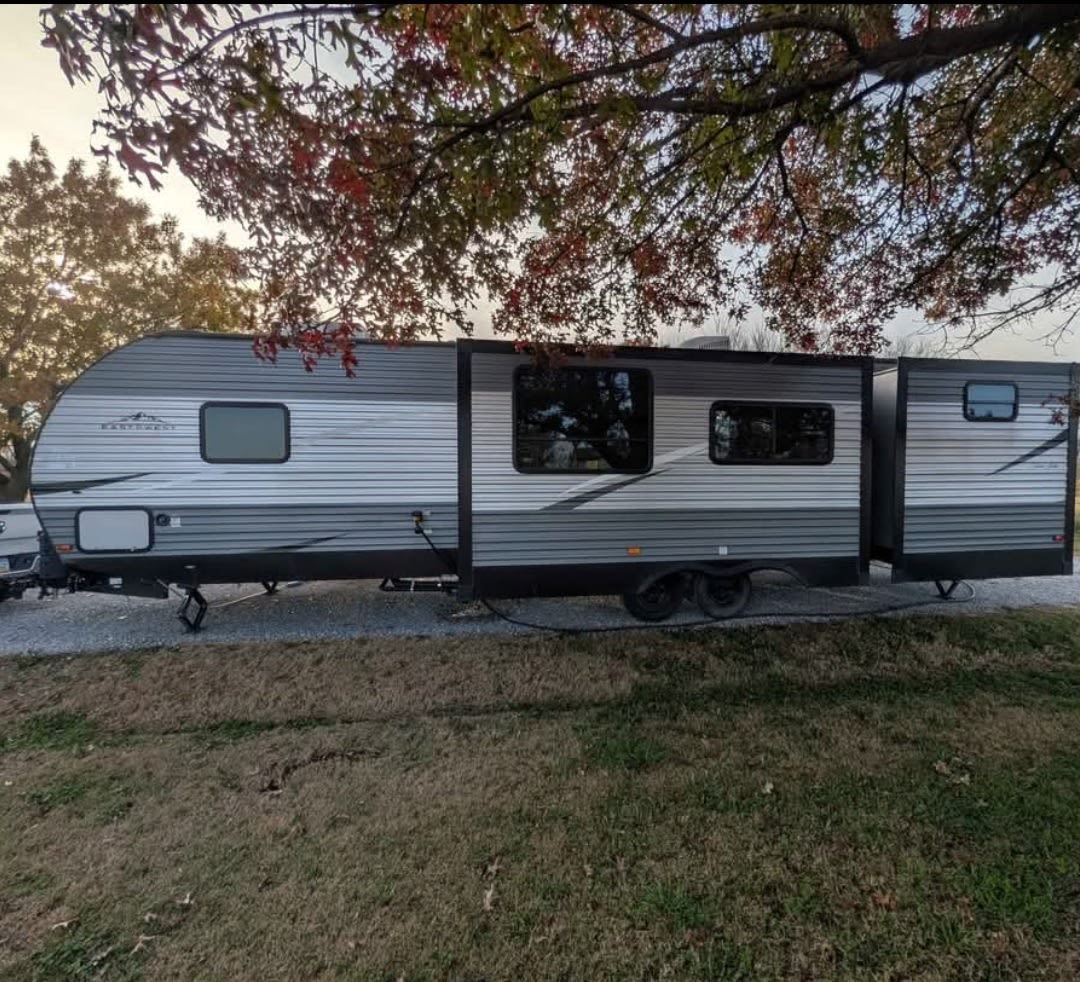 Forest River Silver Lake East-West - Perfect for Big Family Trips