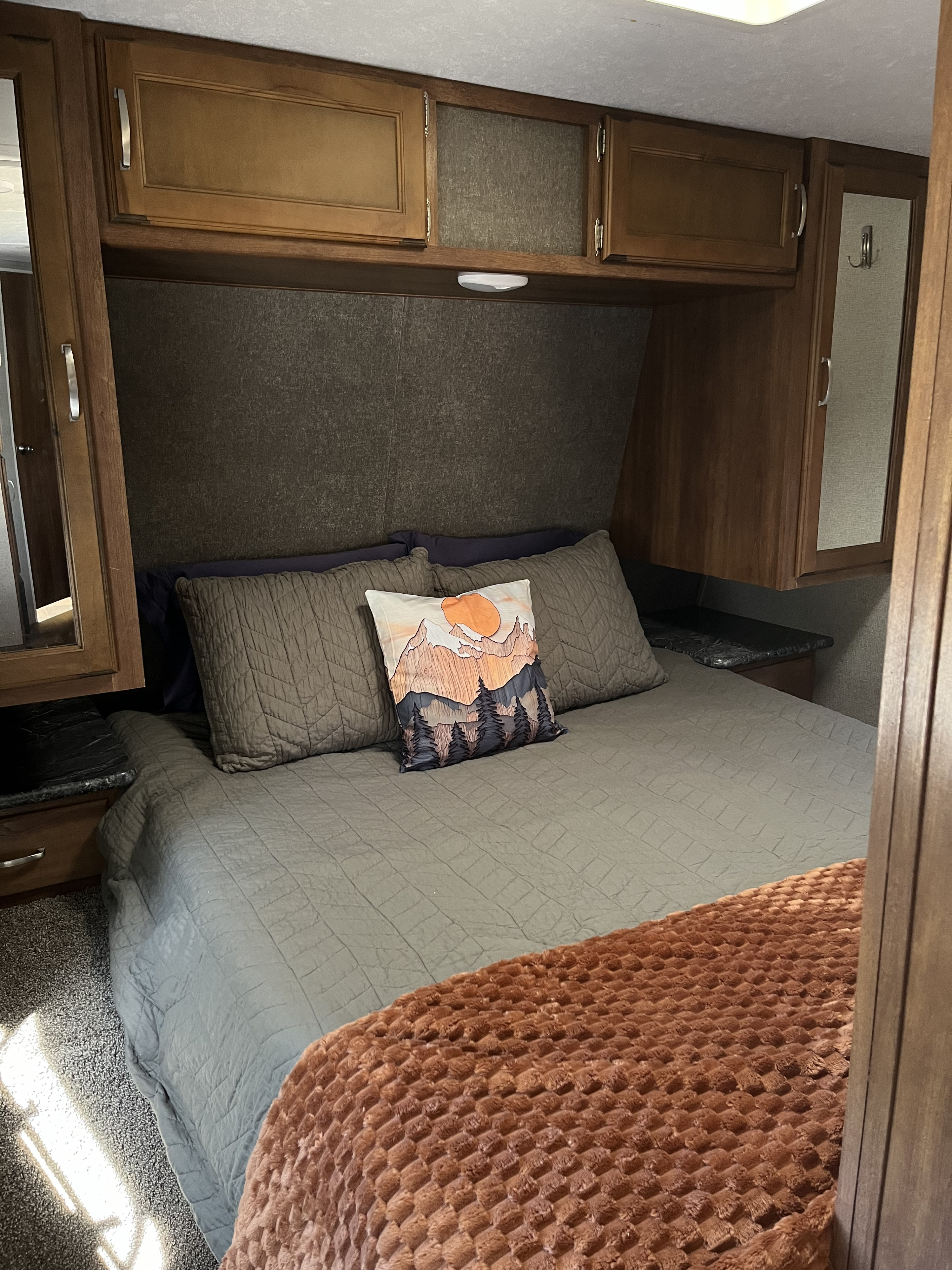 Keystone RV Springdale 2018