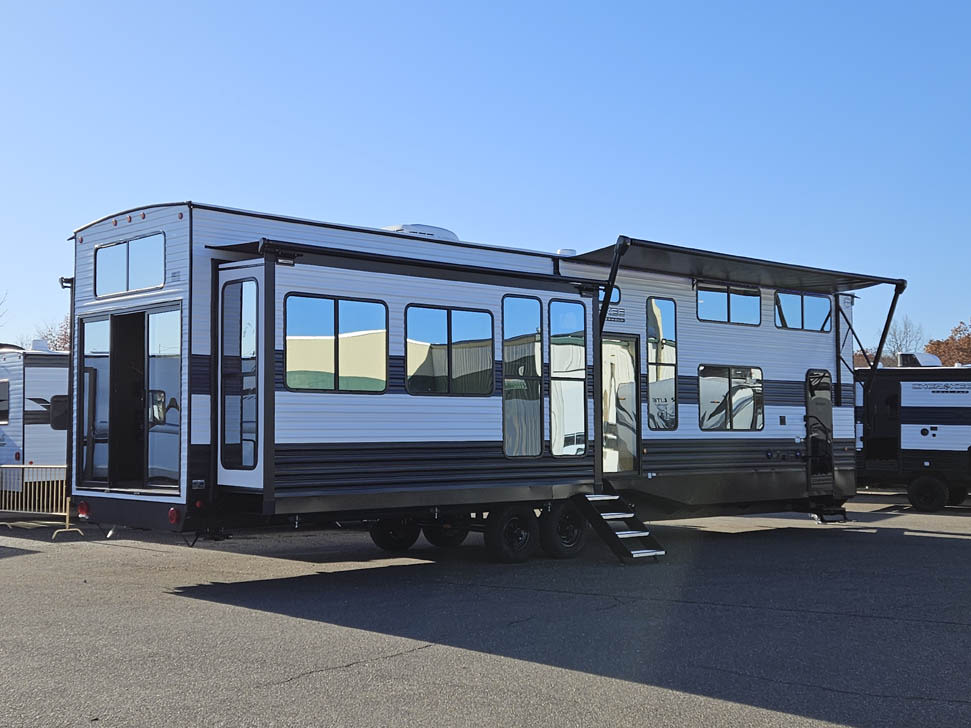 2026 Timberwolf 39JM Luxury Camper – Spacious, Modern, and Adventure-Read
