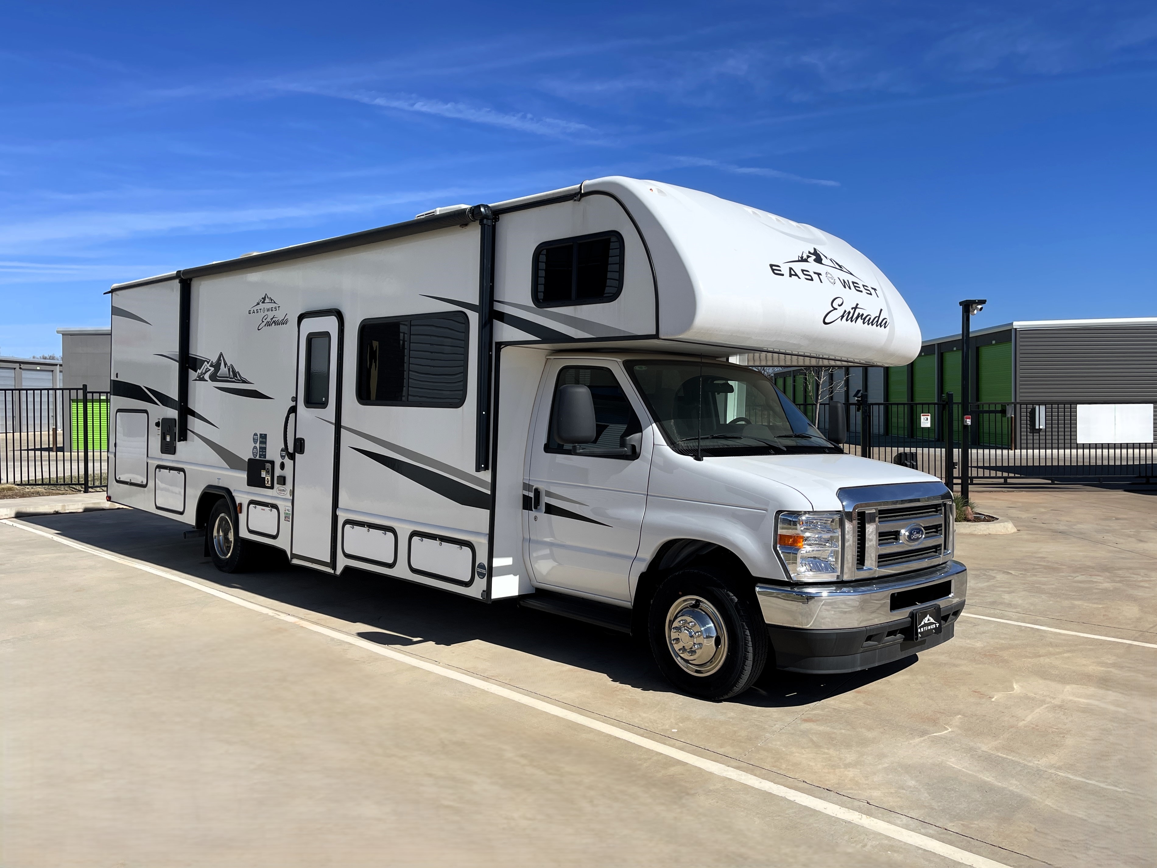 2024 East to West Entrada 3100FB