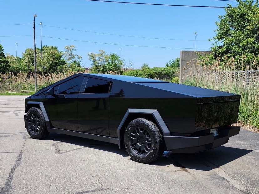 2025 Tesla Cybertruck