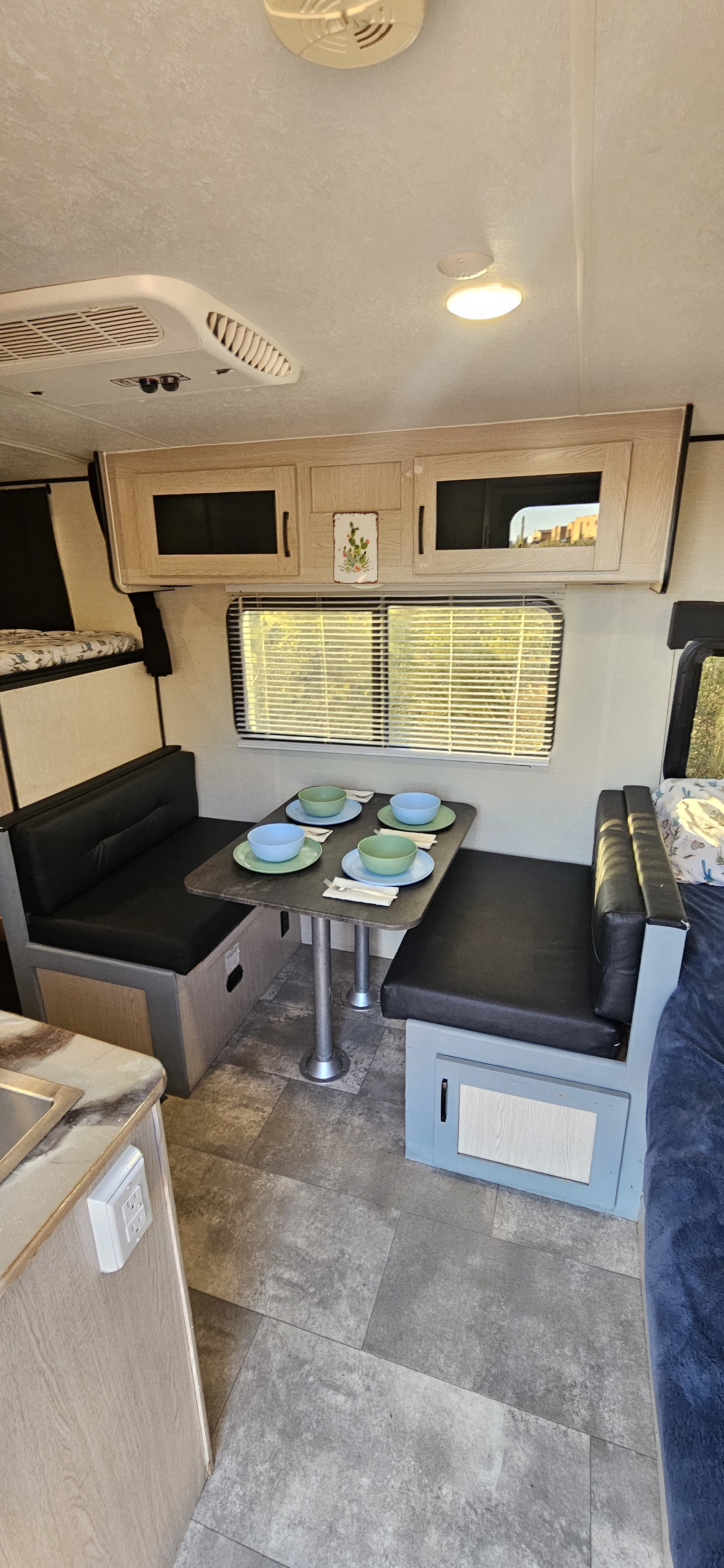 Travel trailer RV Rental 