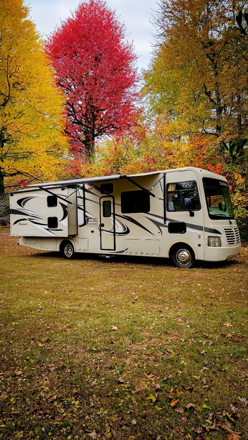 Family Bunkhouse Class A RV | Sleeps 8 | Easy To Drive | Louisa VA