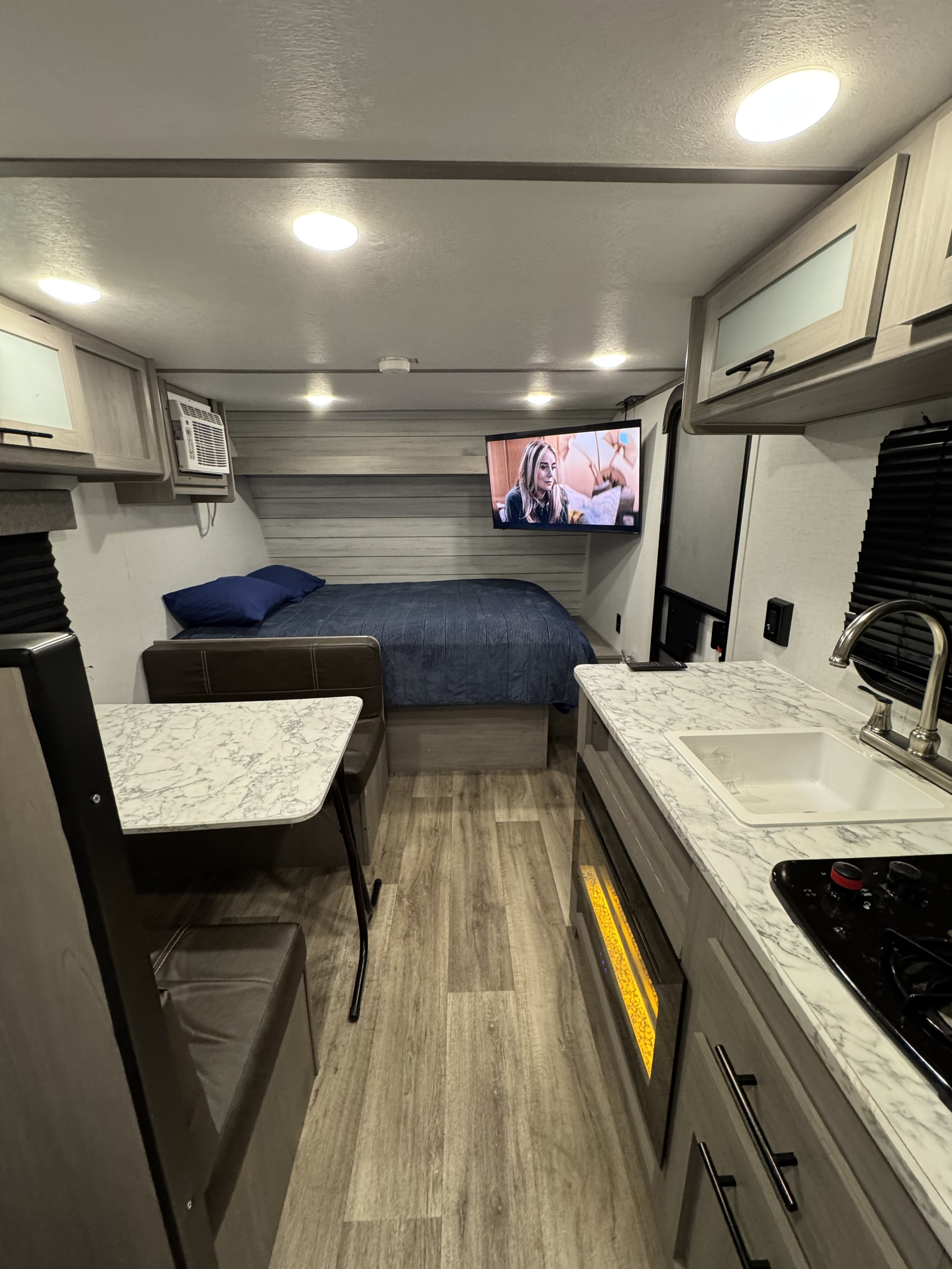 Travel trailer RV Rental 