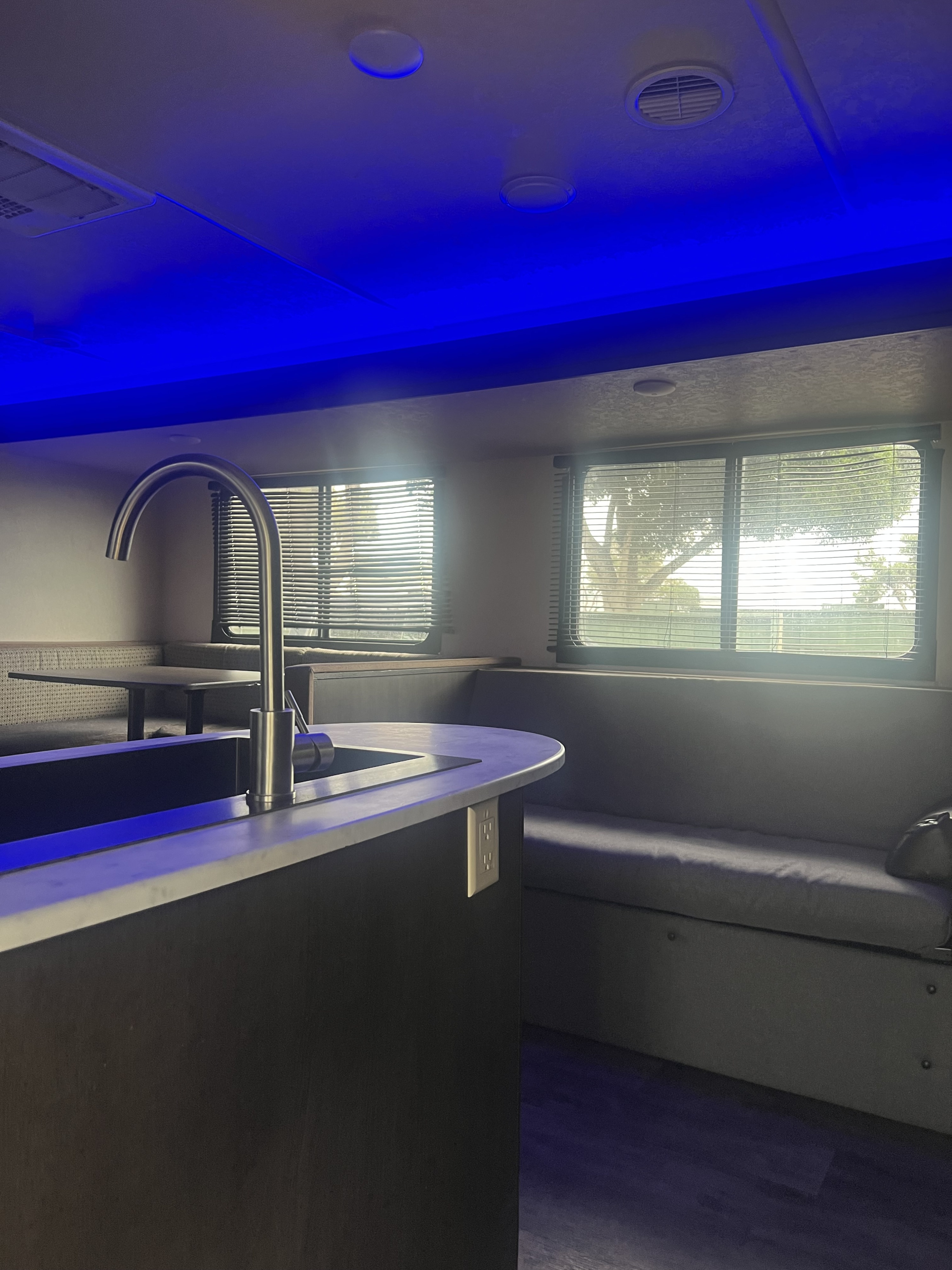 Travel trailer RV Rental 