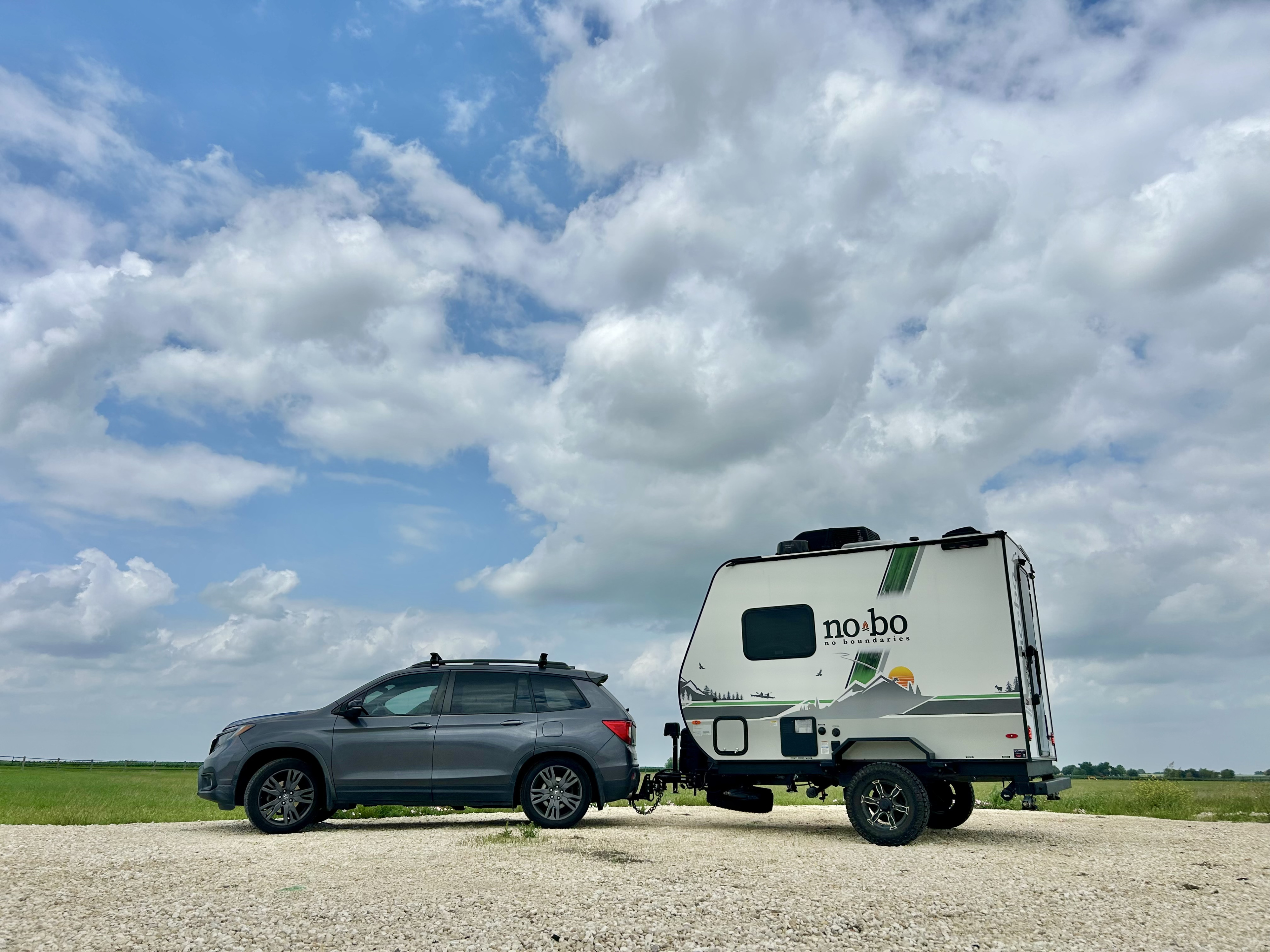 Central TX Escape Camper- Perfect For Couples & Singles + Off-Grid Camping