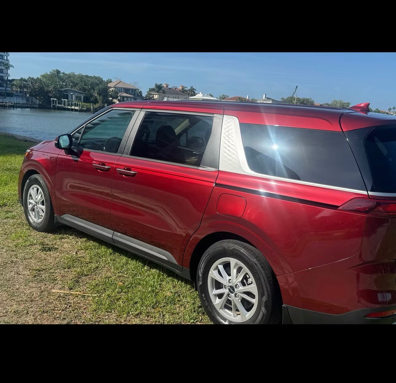 2023 Kia Carnival