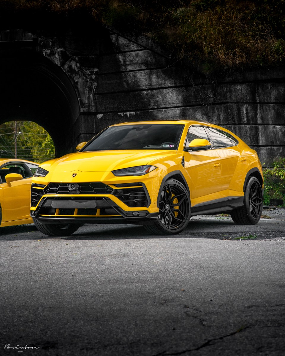2019 LAMBO URUS