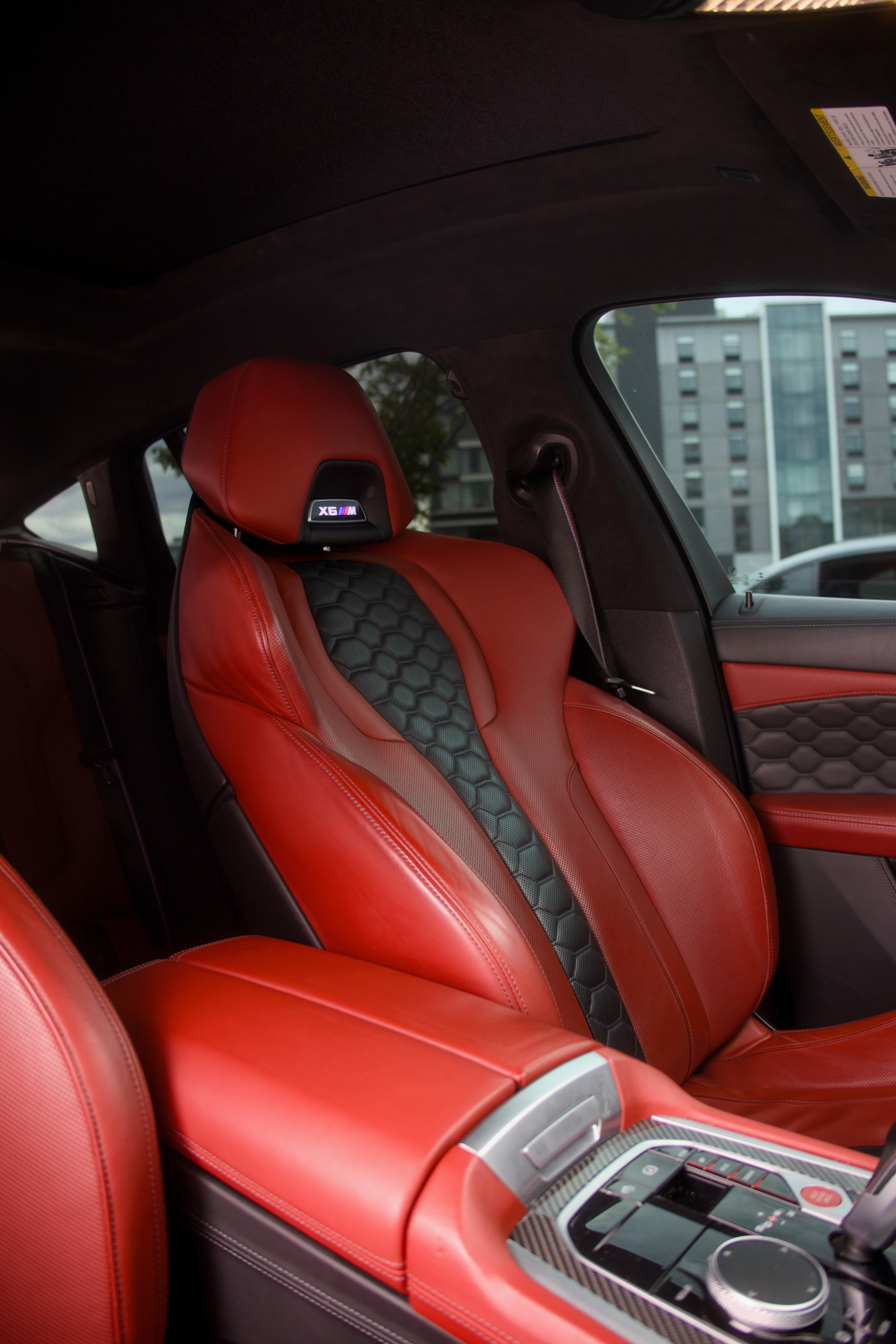 2021 BMW X6