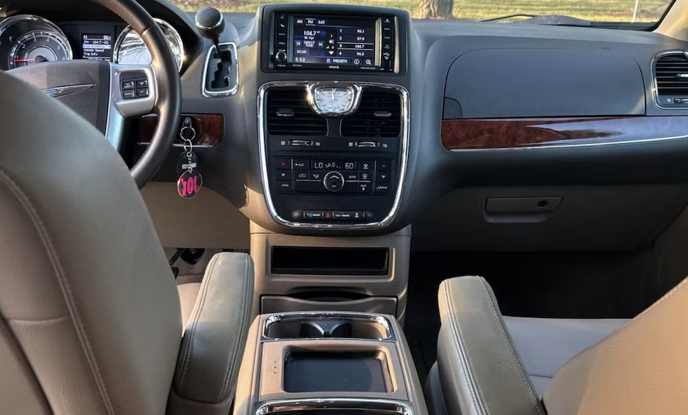 2013 Chrysler Town and Country