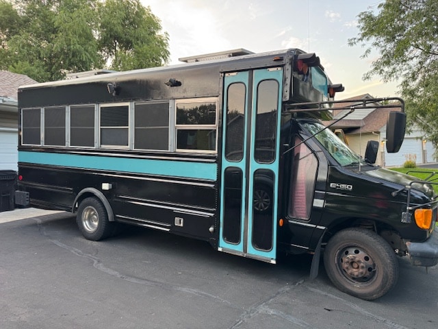 Truly Skoolie (Short Bus Conversion)