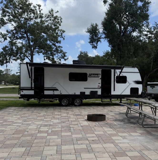2025 Coleman Light 26BX