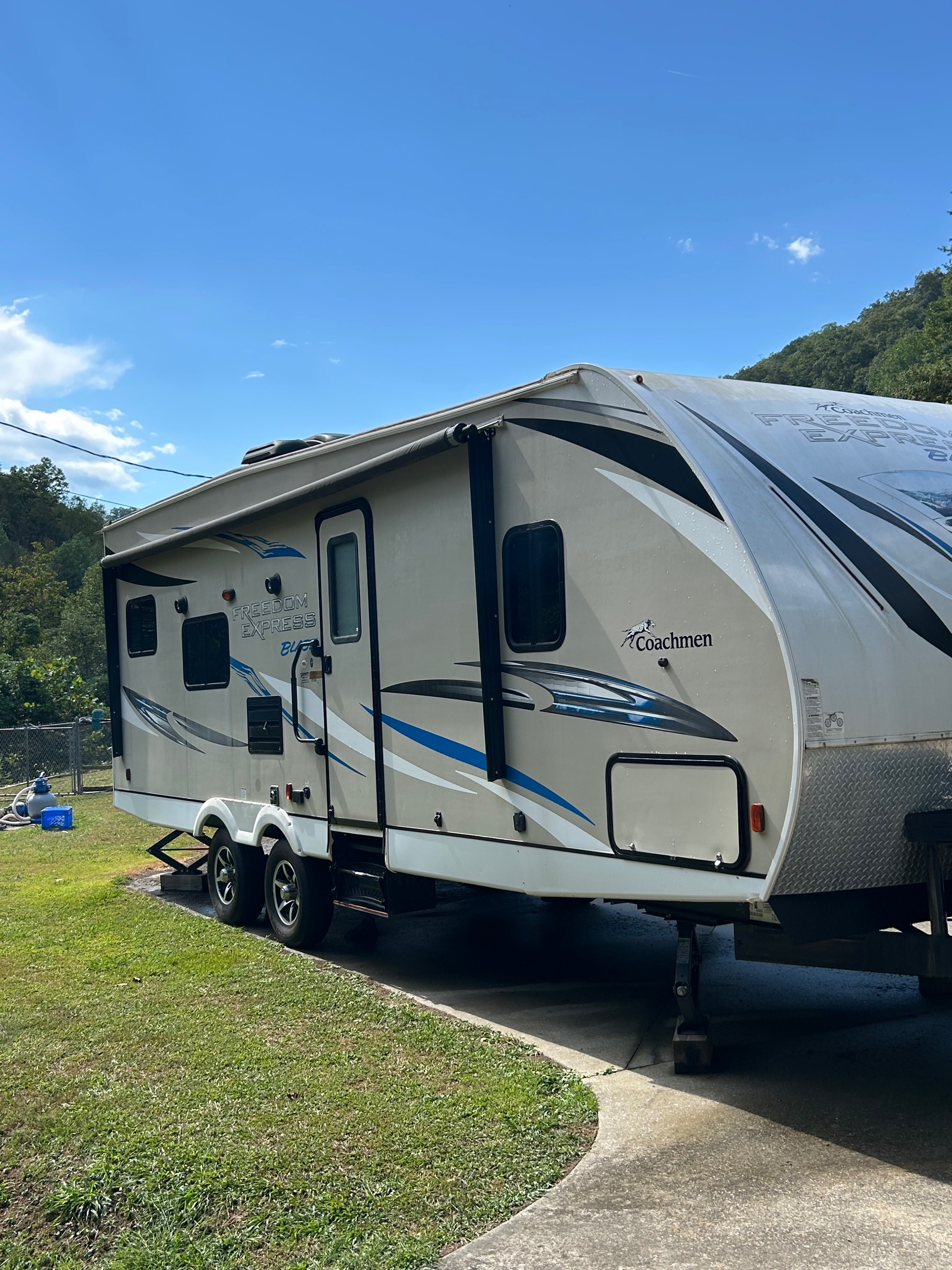 Julie’s Miracle coachman toy hauler